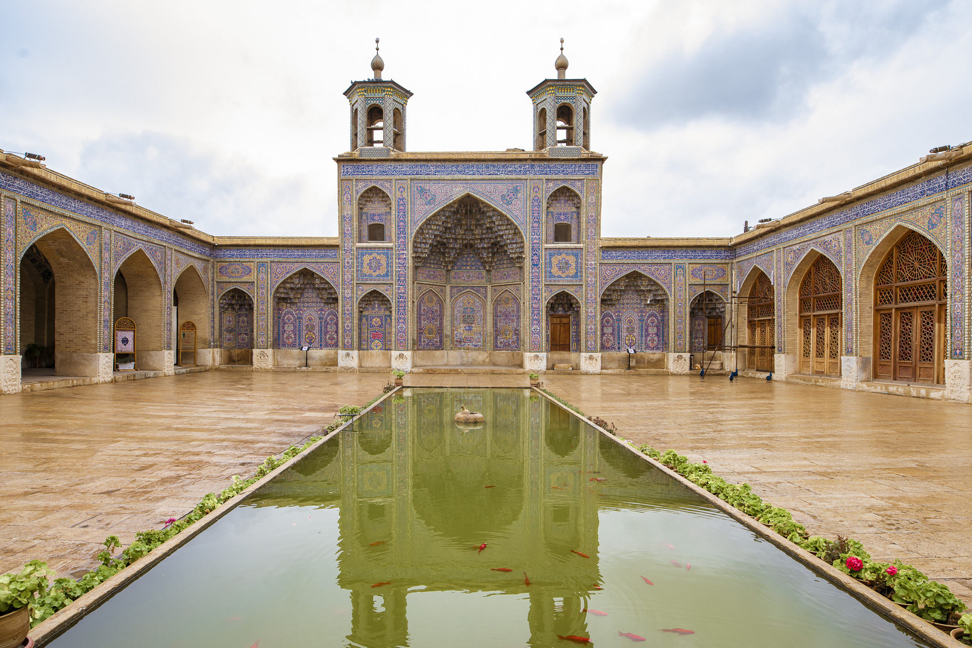 Nasir-al-Molk Mosque