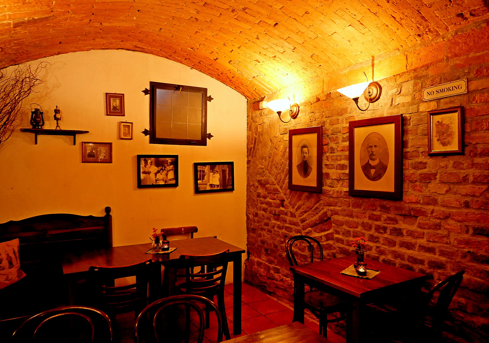 In un piccolo caffè