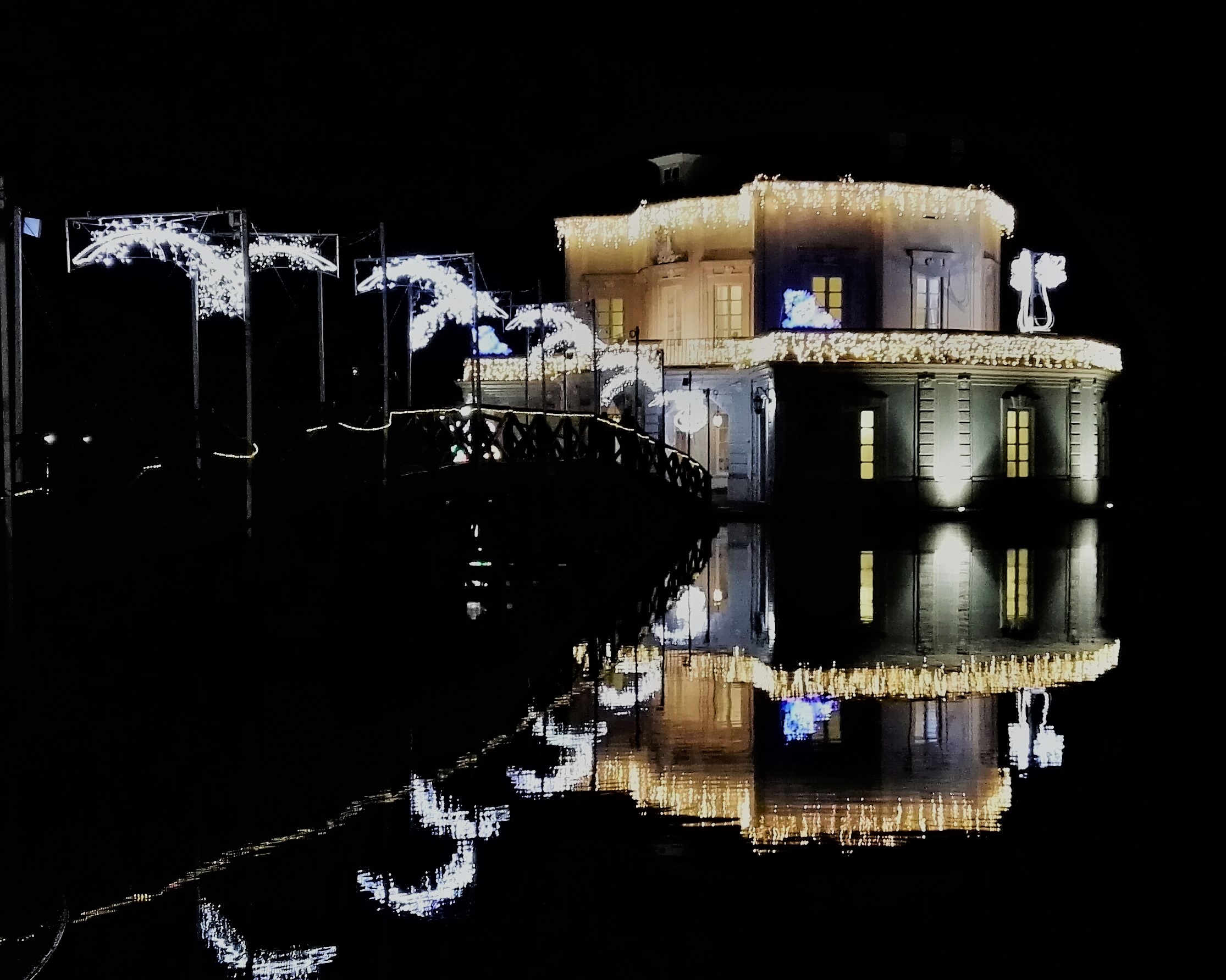 Fusaro, Casina Vanvitelliana 1