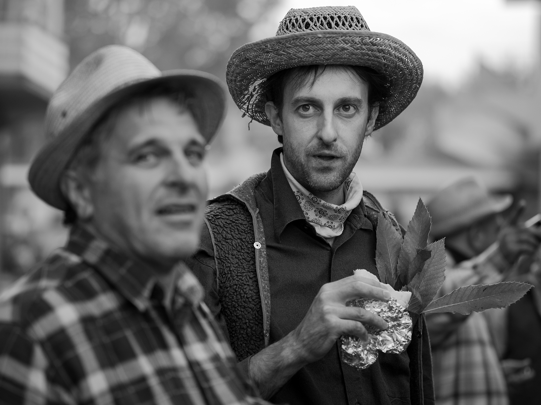 ... Look at the one that legs ...