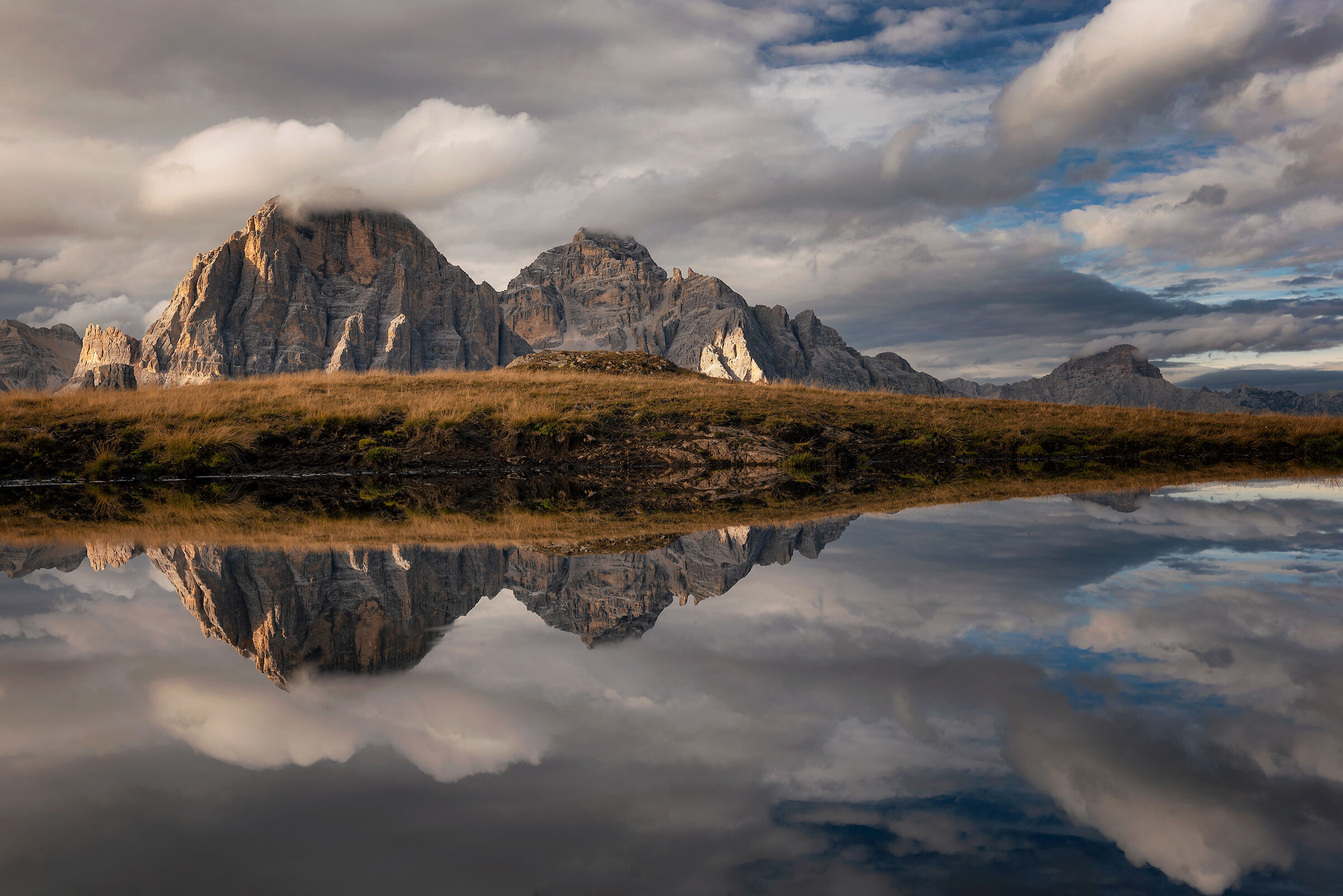 Tofane in the mirror