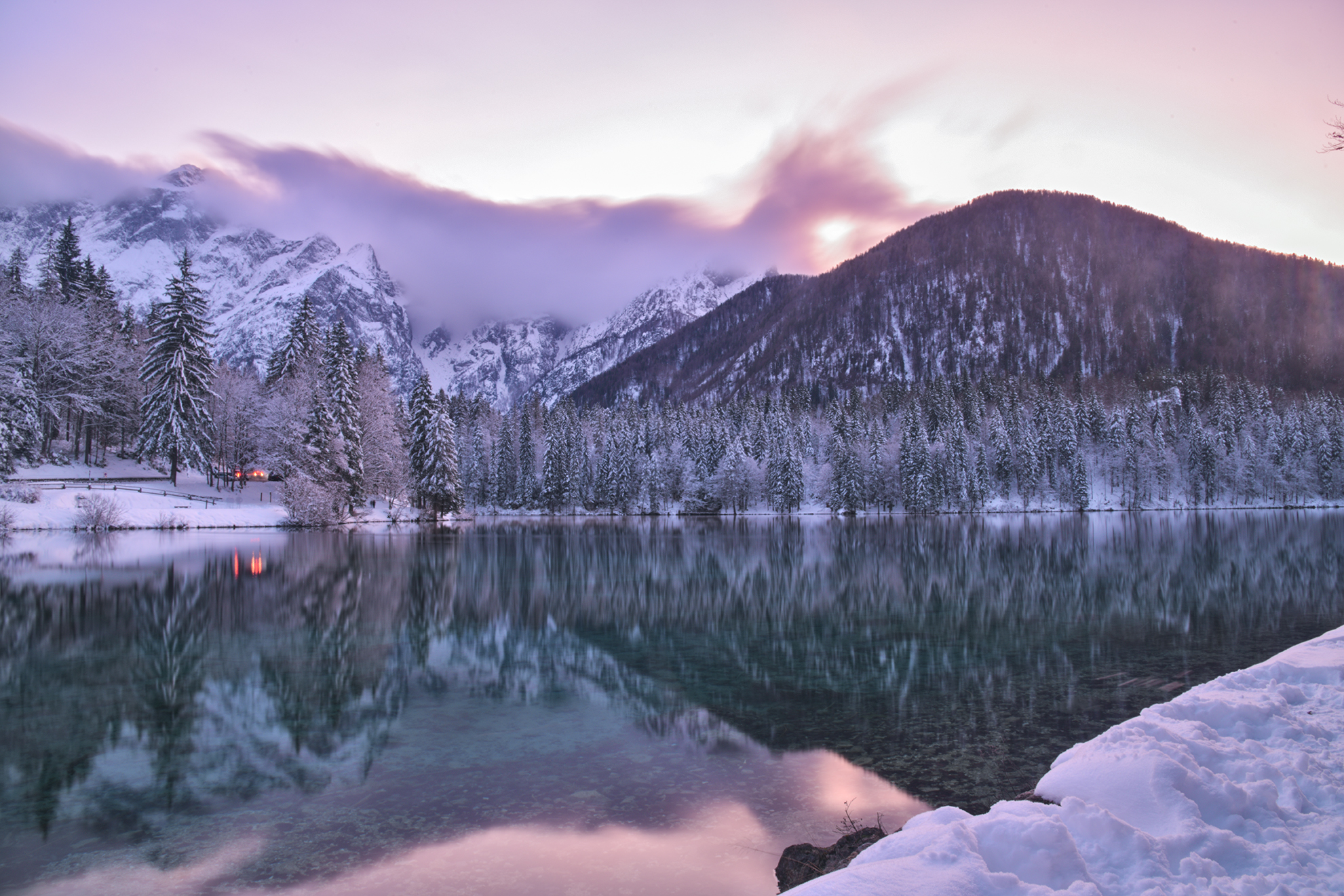 lago di fusine al tramonto