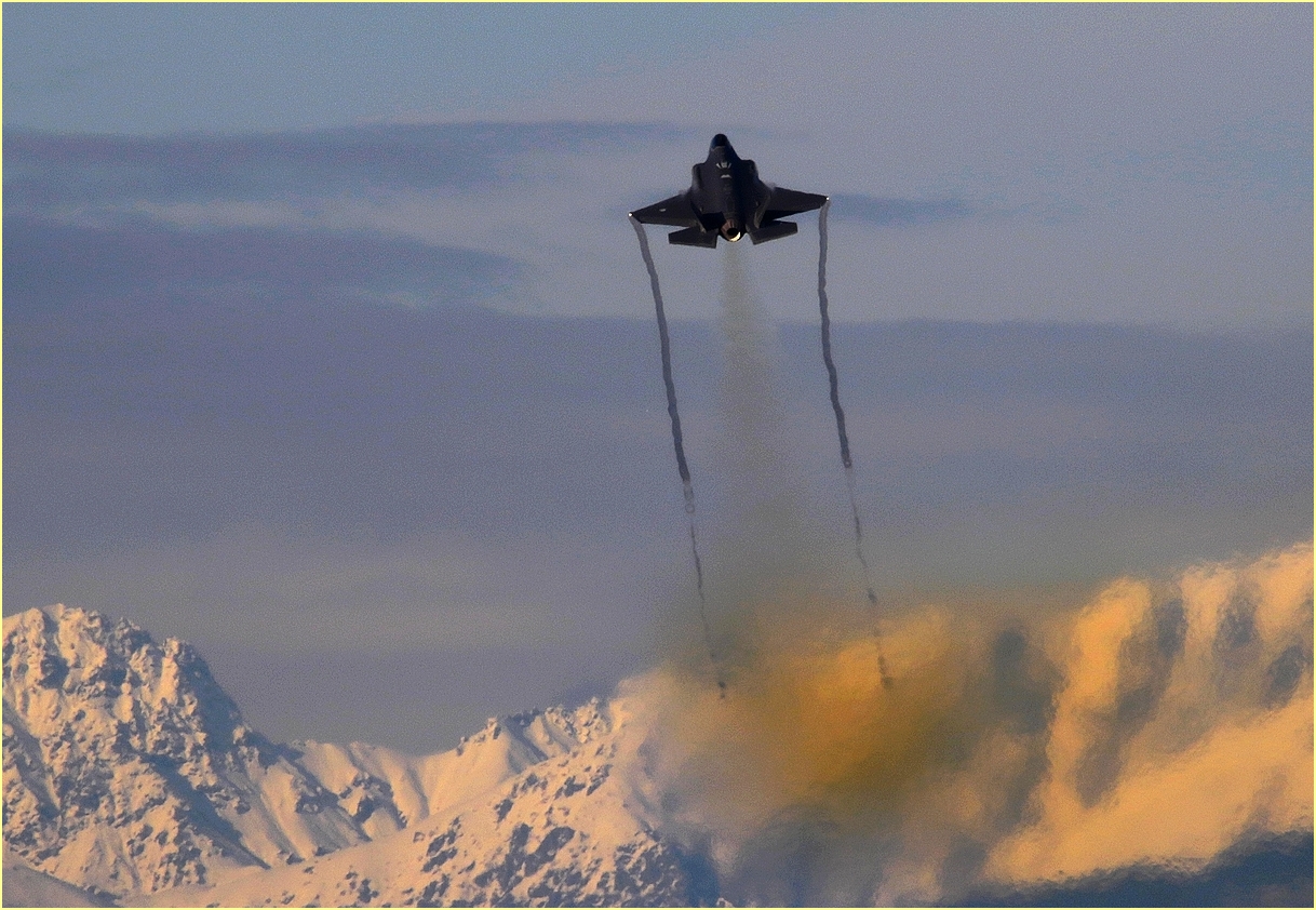 F. 35 aircraft taking off from Cameri
