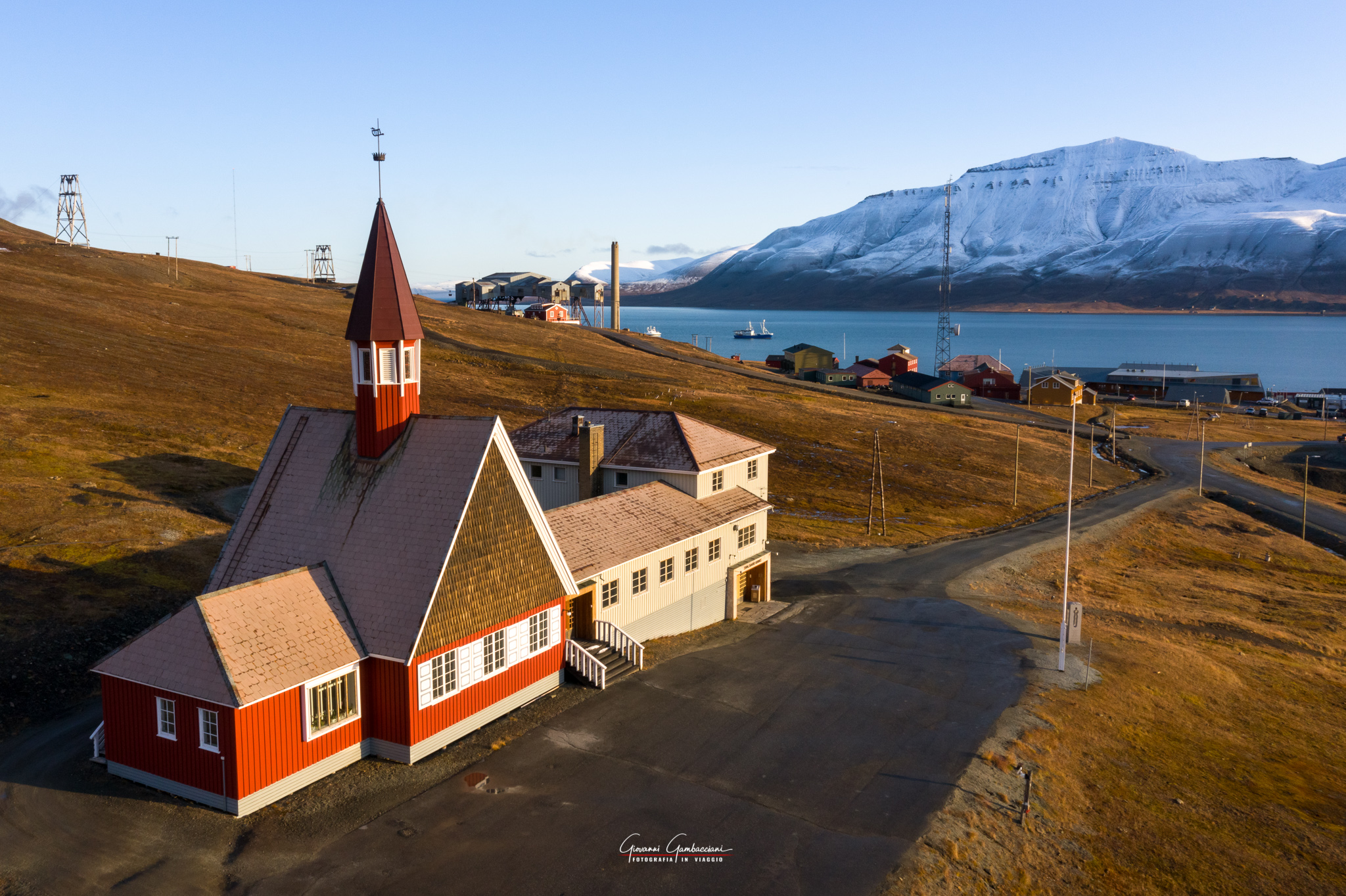 Longyearbyen dal cielo