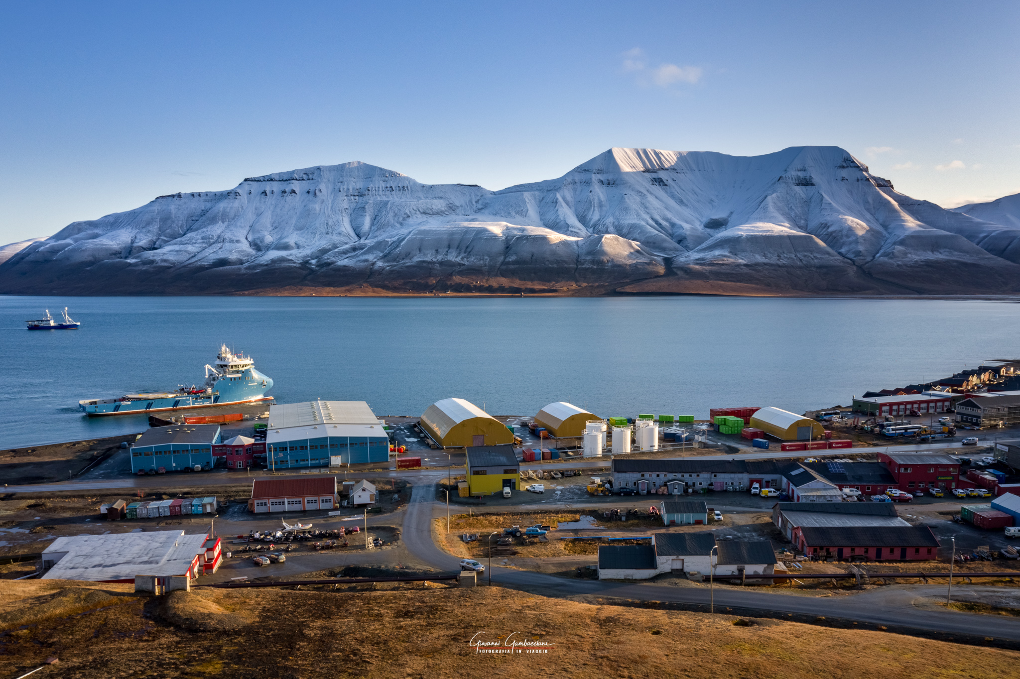 Longyearbyen dal cielo