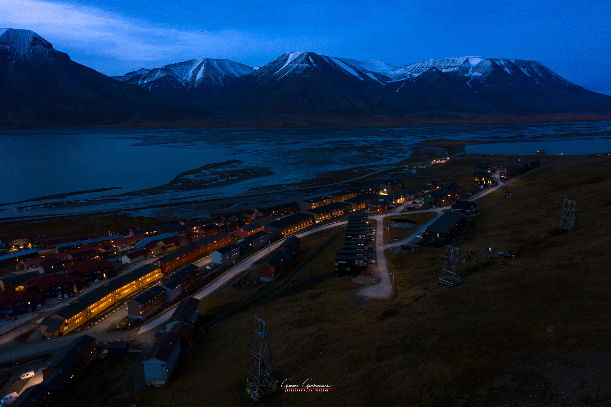 Longyearbyen dal cielo