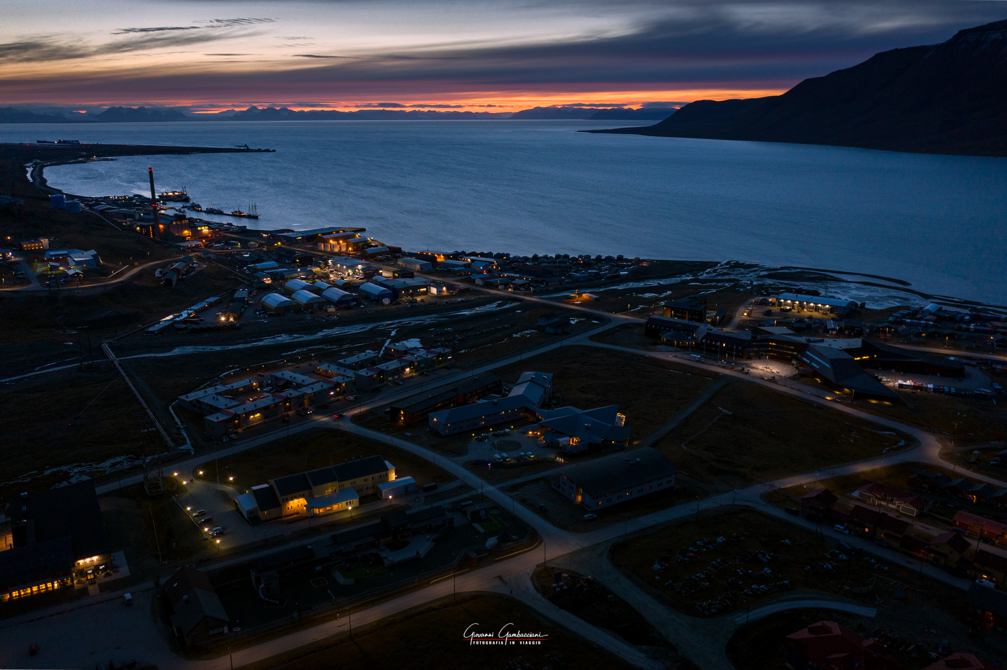 Longyearbyen dal cielo