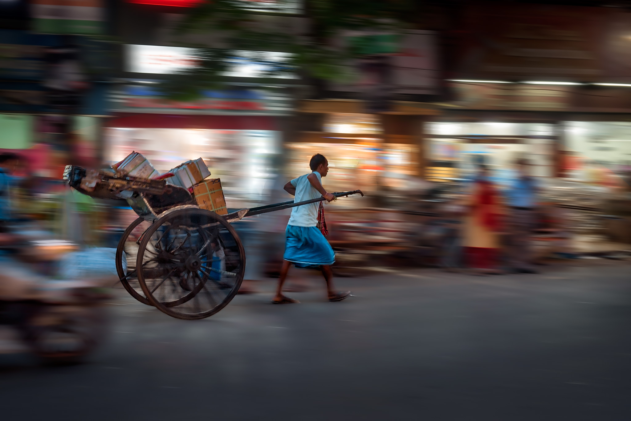 rickshaw-man panning