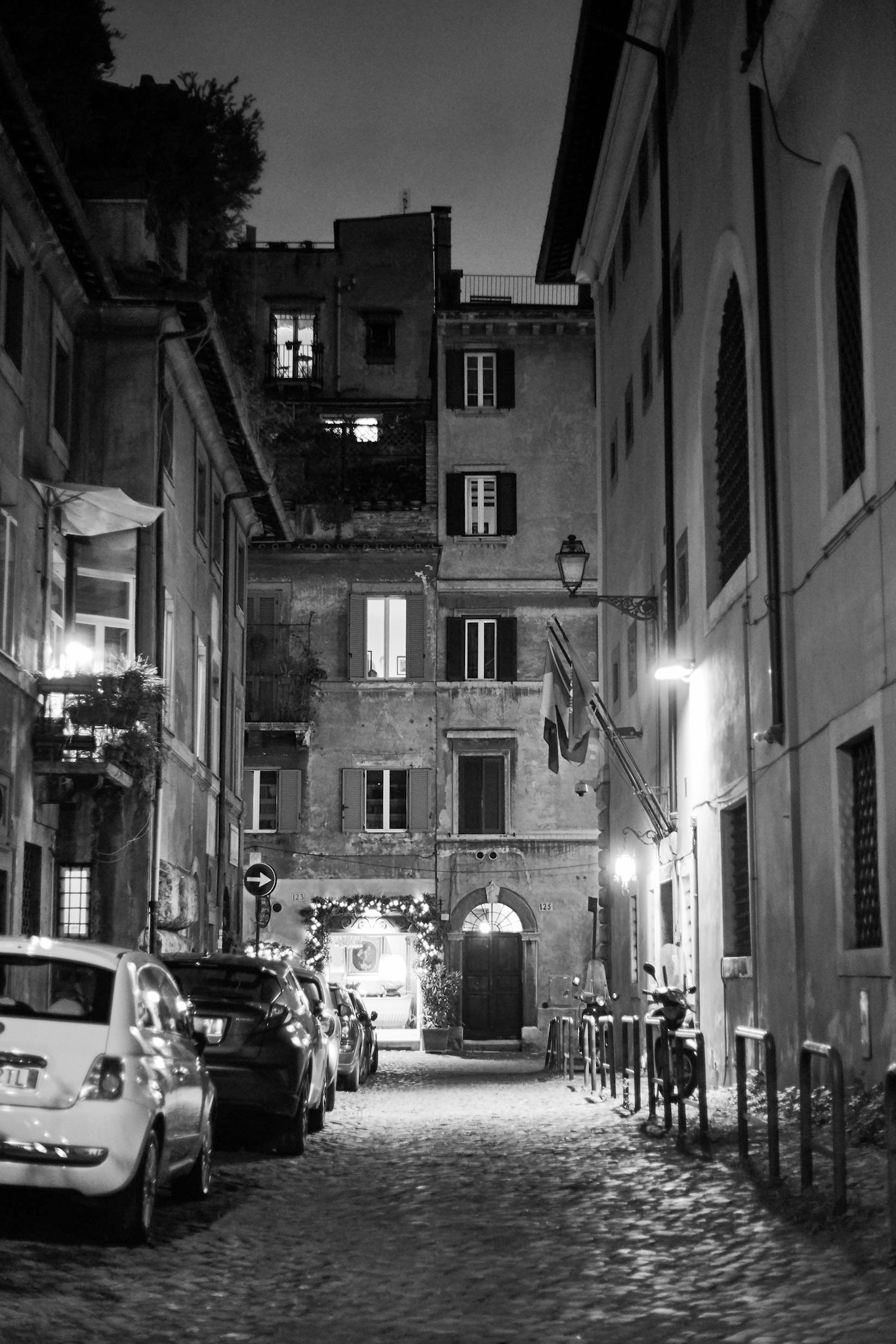 Roma's alleys