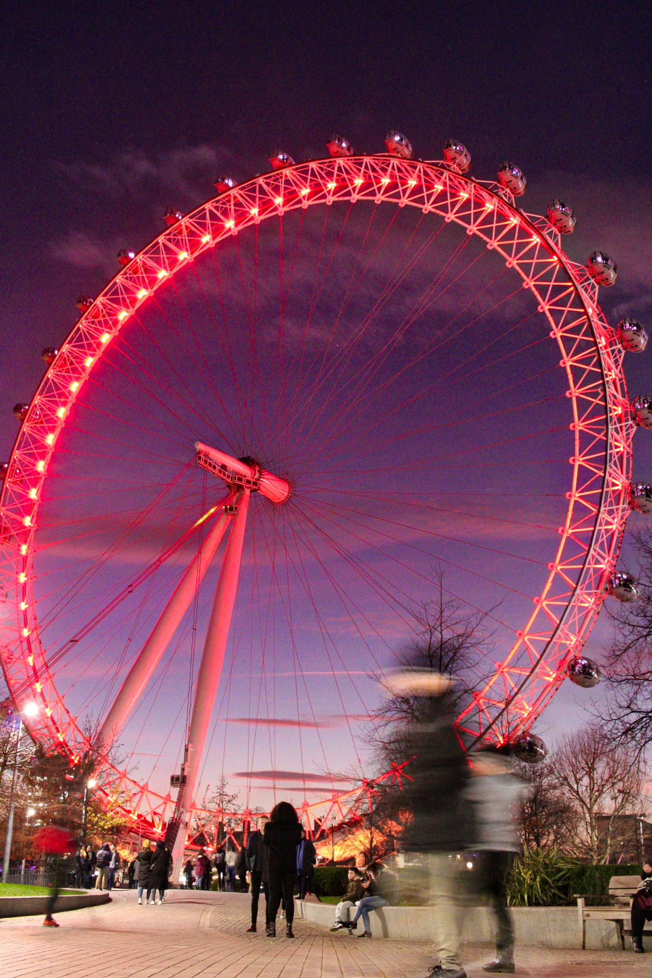 Walking on the Thames