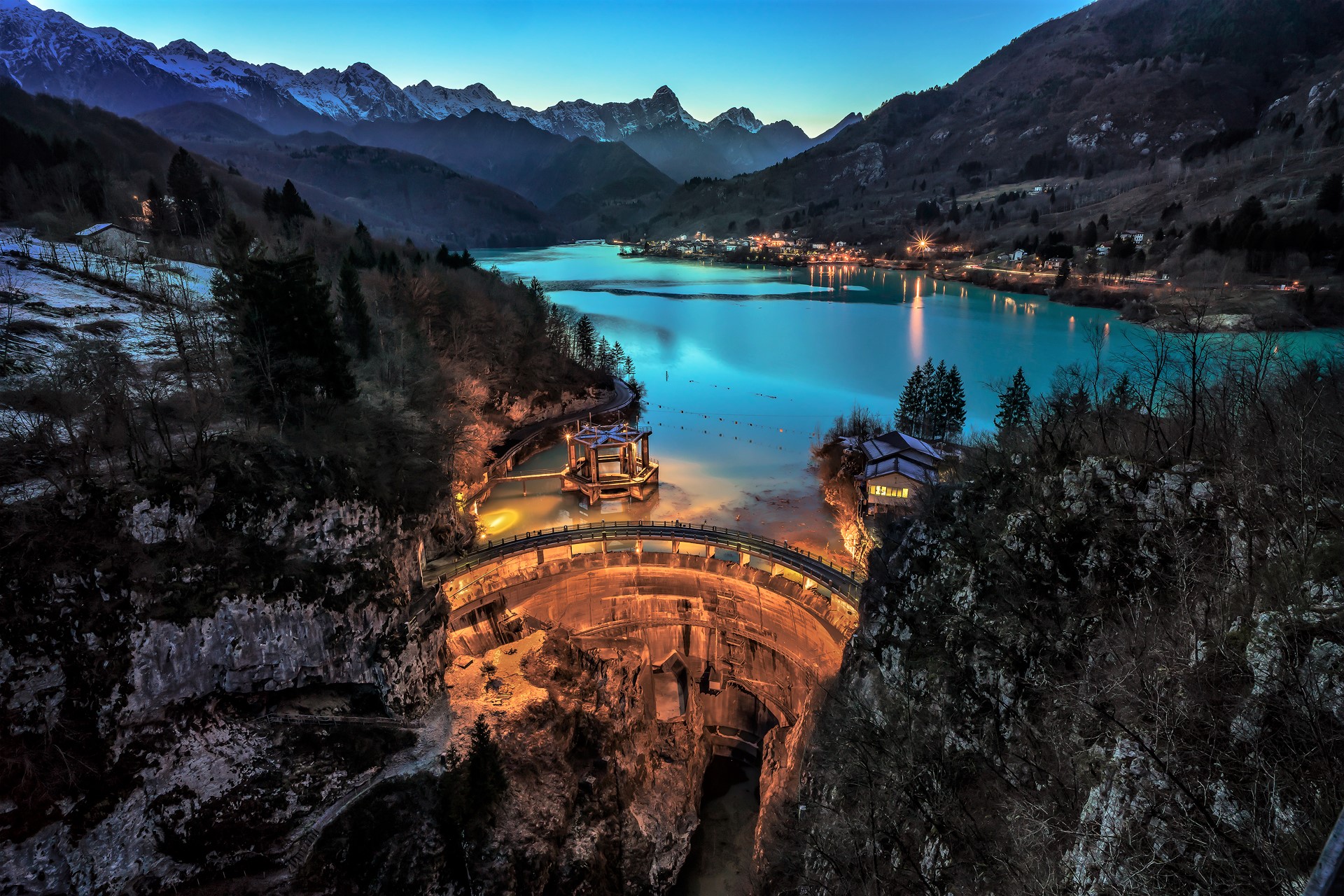 Lago di Barcis dal belvedere Dint
