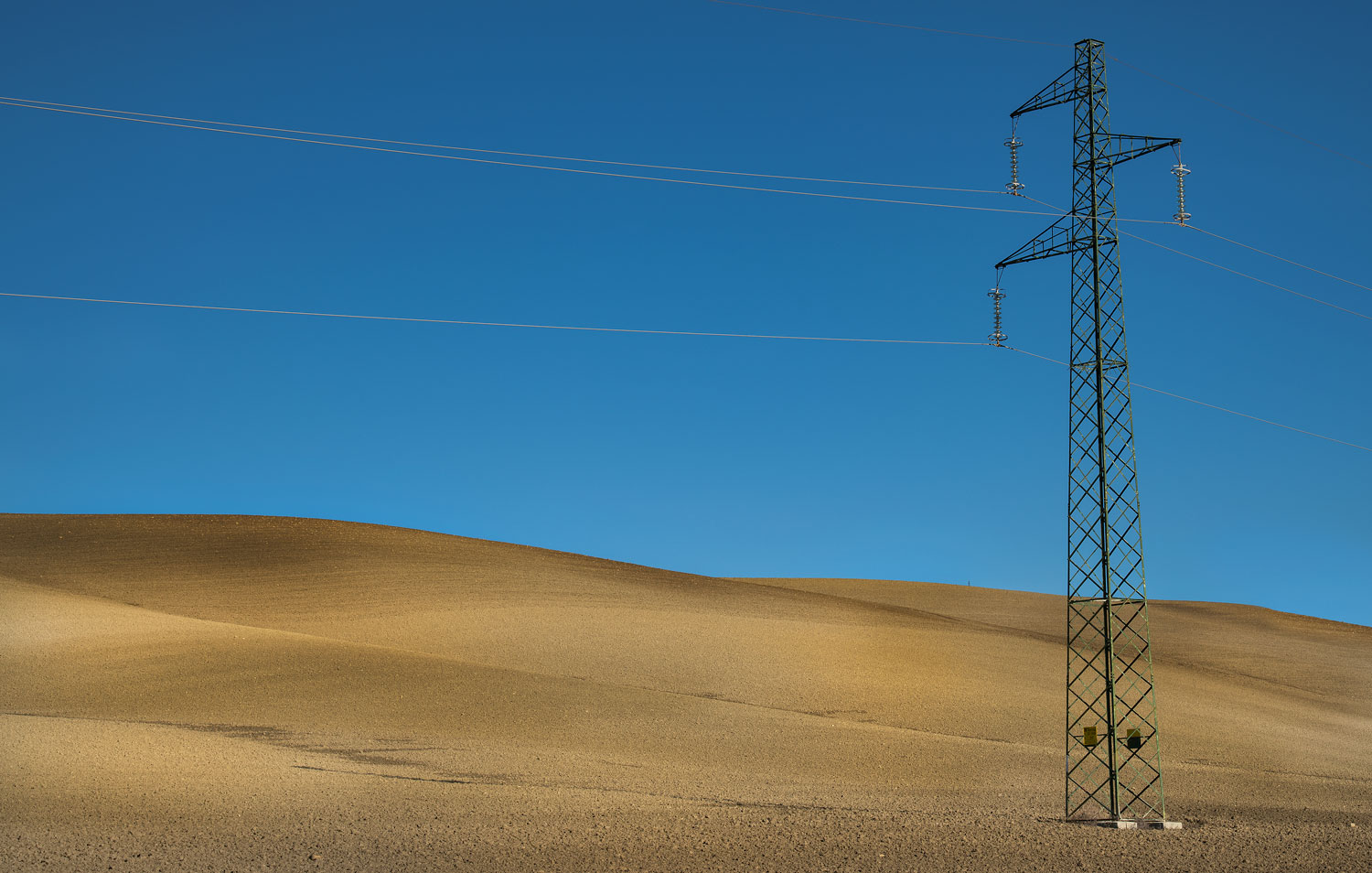 High voltage in Val D'Orcia