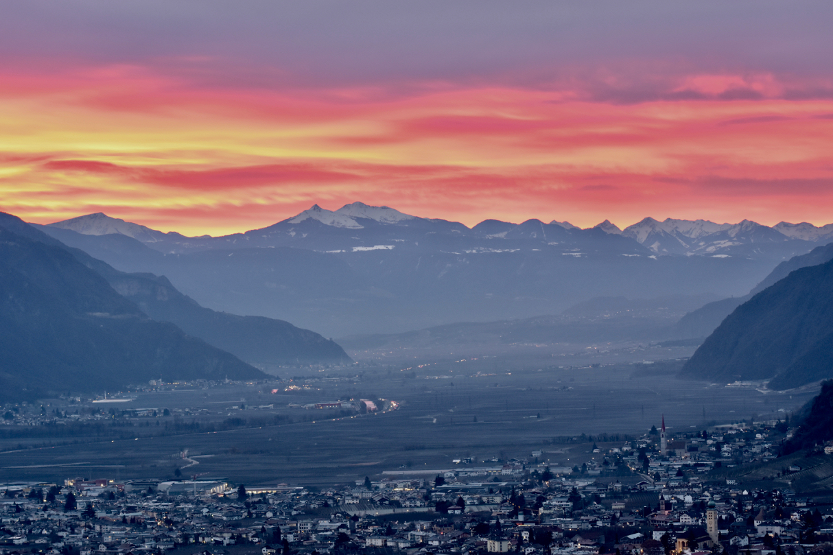 Val d'adige visto al alba da Lana vs Bolzano