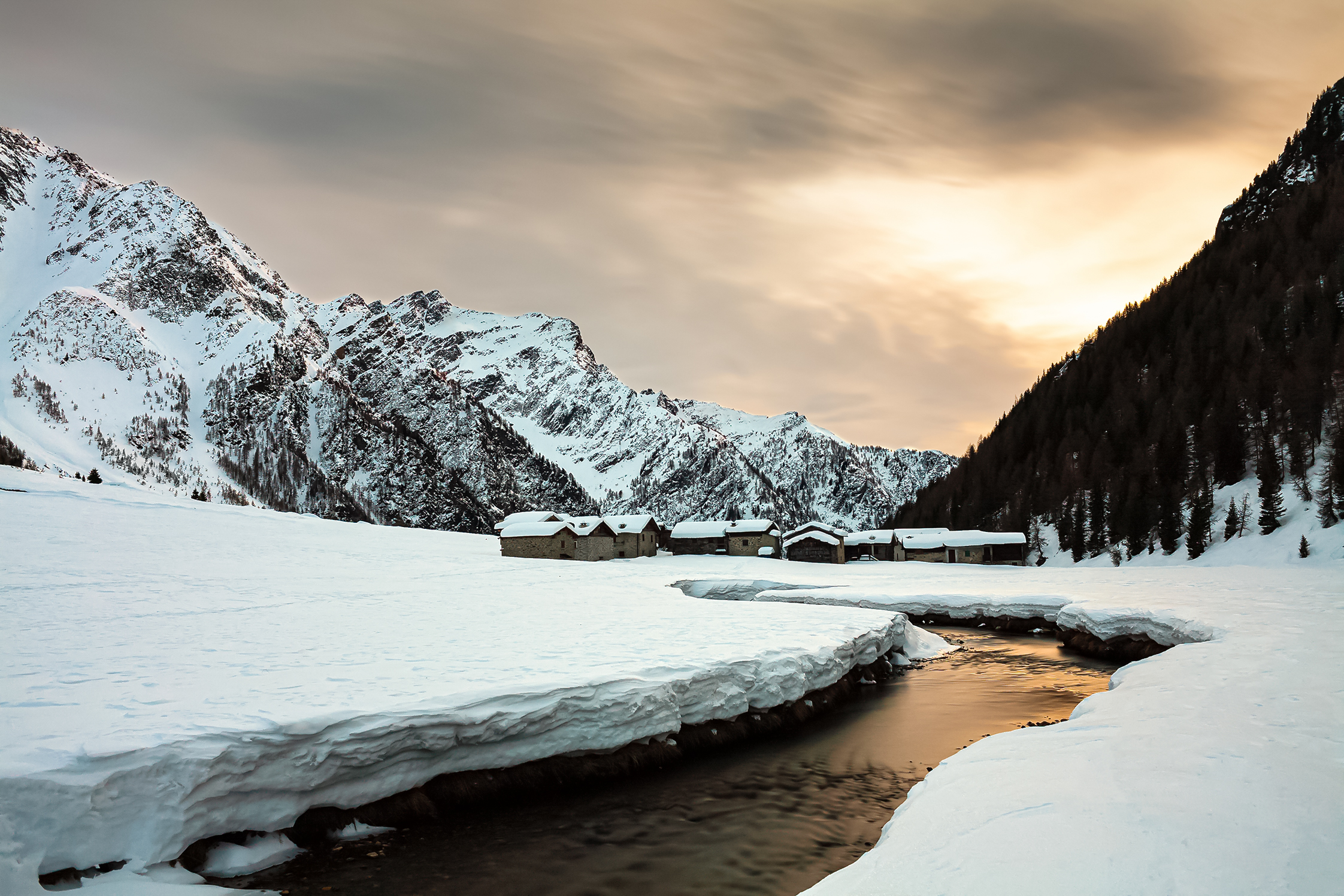 Last lights in Rezzalo Valley