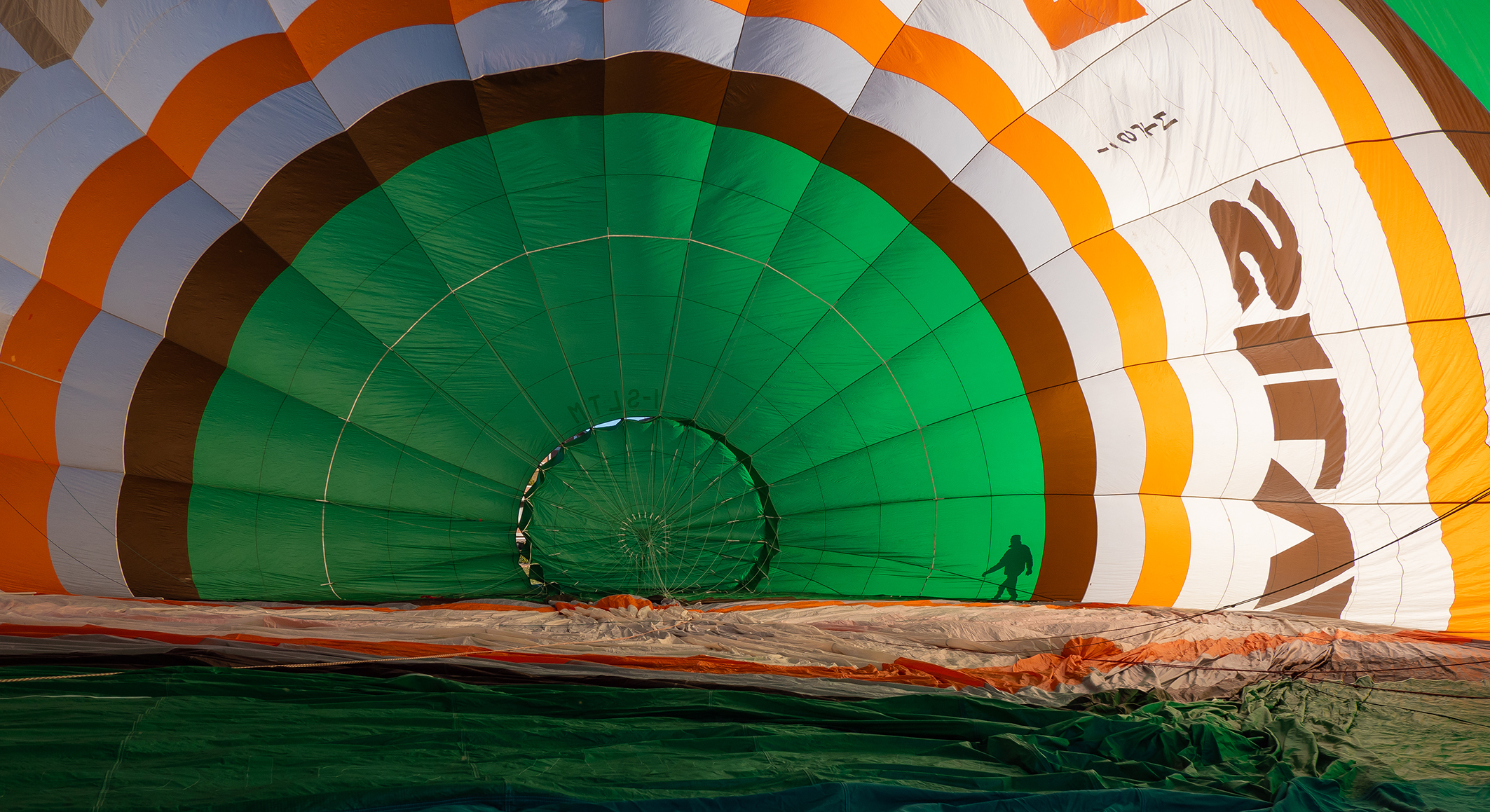 l' omino e il gigante.