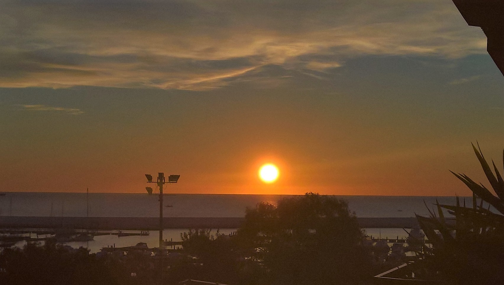 Sunrise on Lumia 950 XL