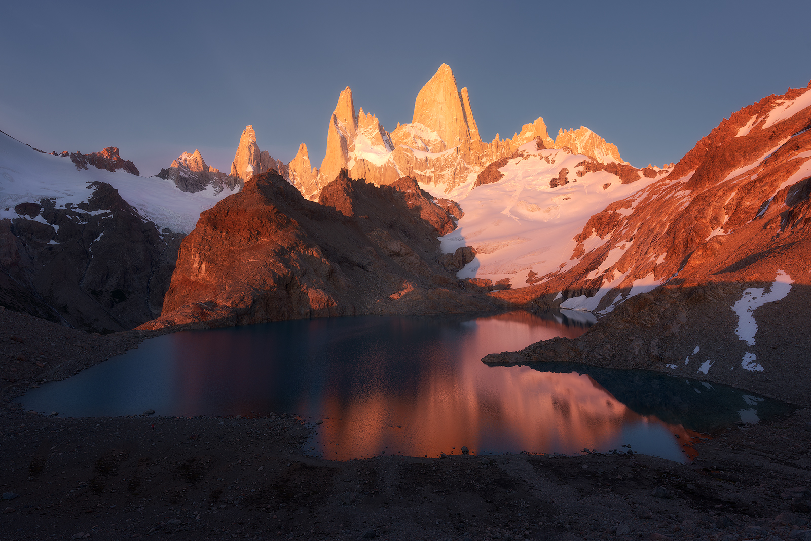 Laguna de los tres, Fitz Roy, alba patagonica