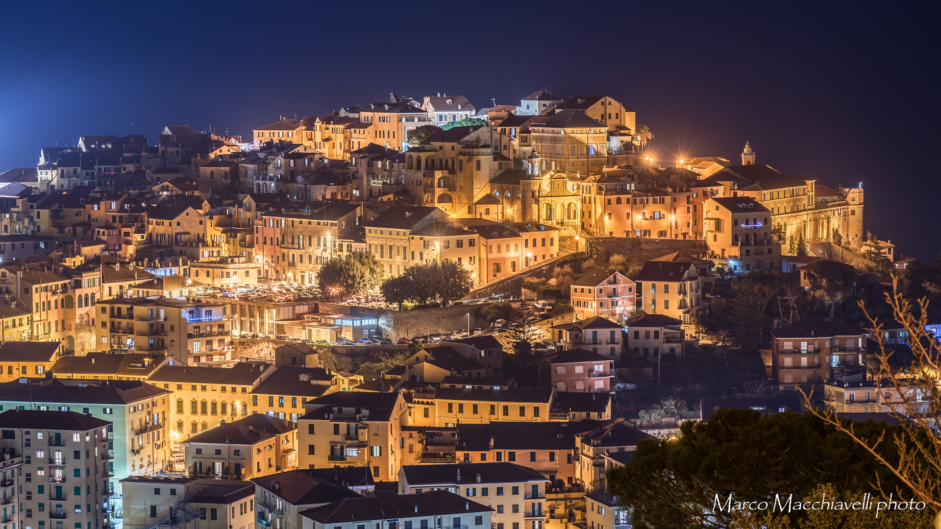 Parasio by night. Imperia - Liguria