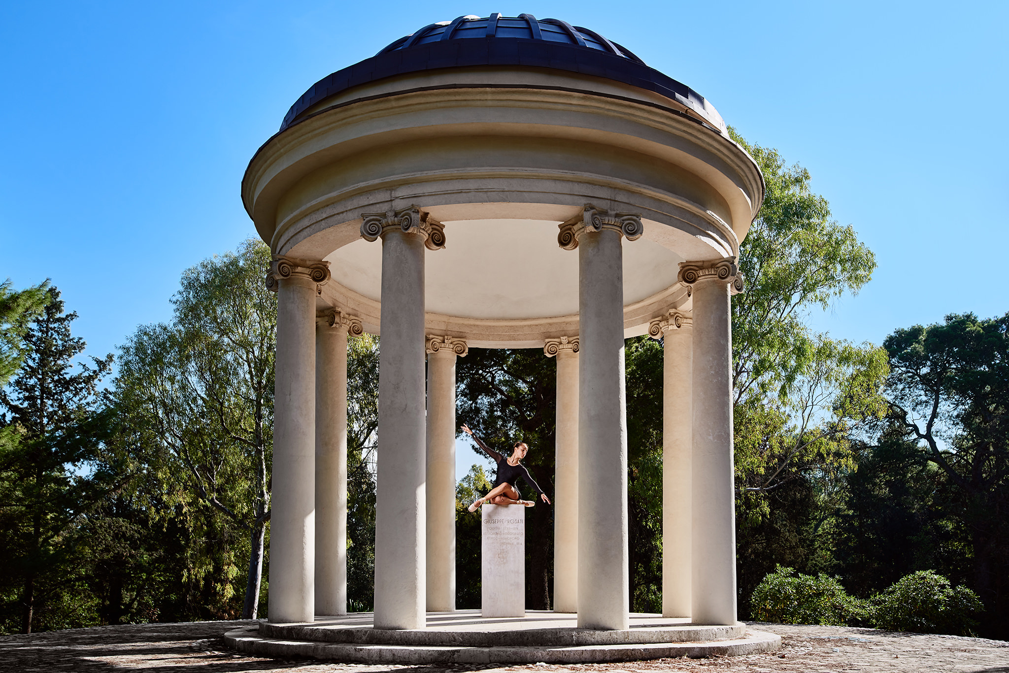 Municipal villa - temple