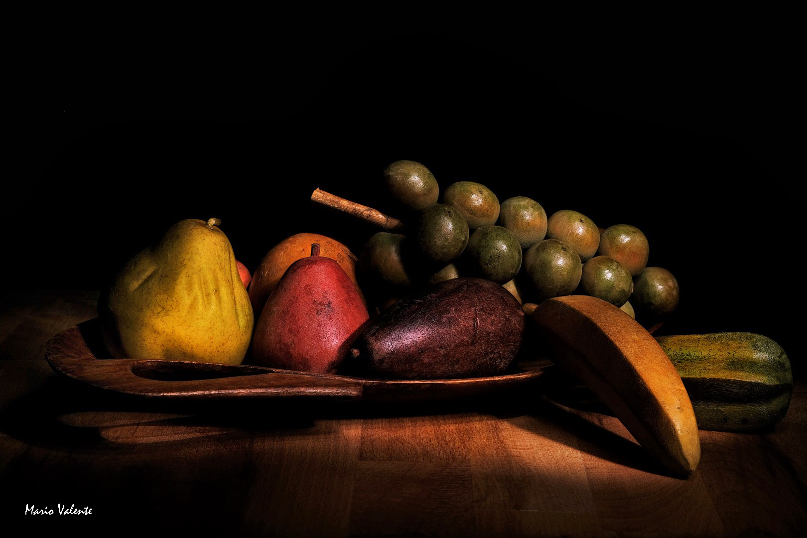 Wooden fruit tray