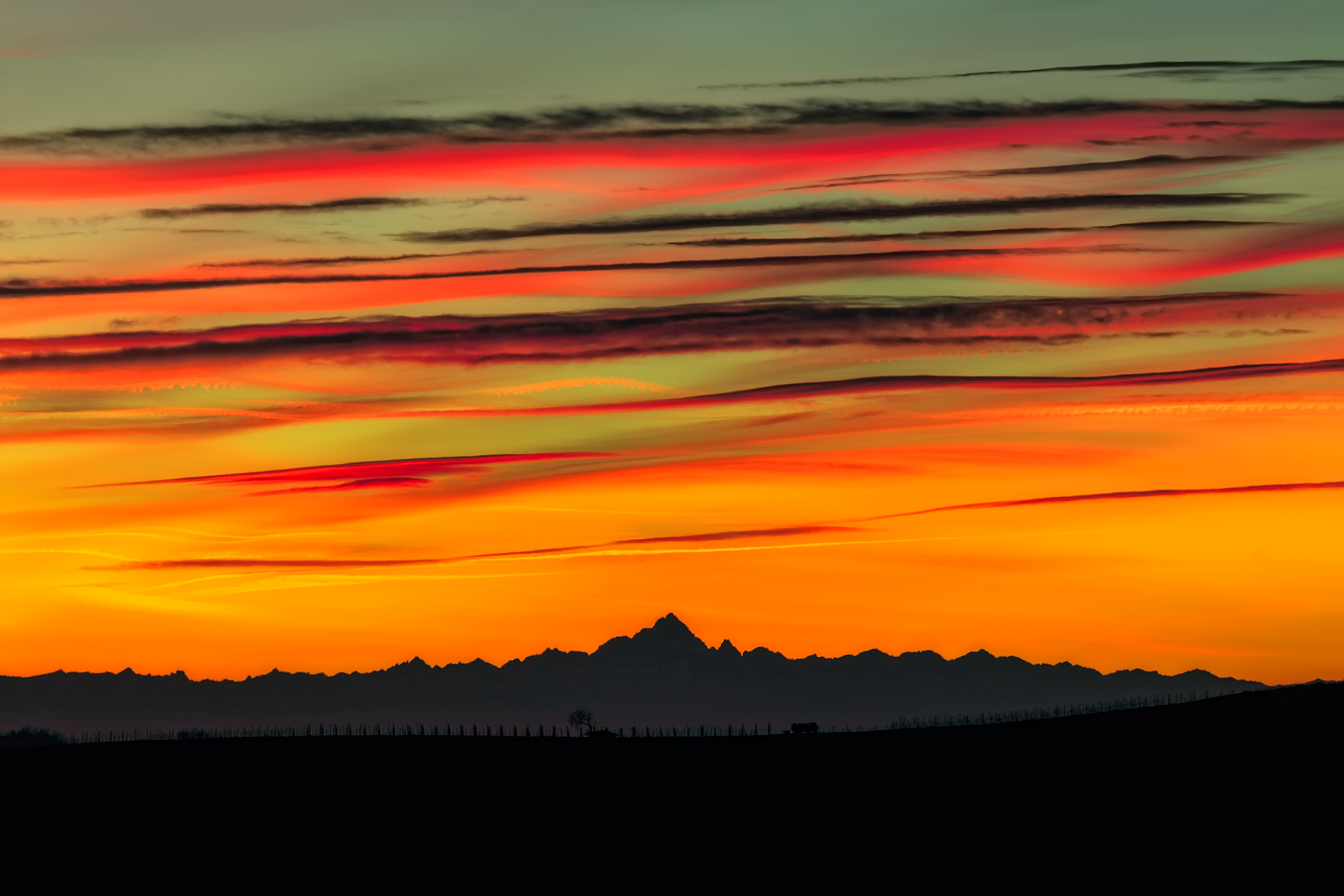 Il Monviso visto dall'Oltrepò Pavese