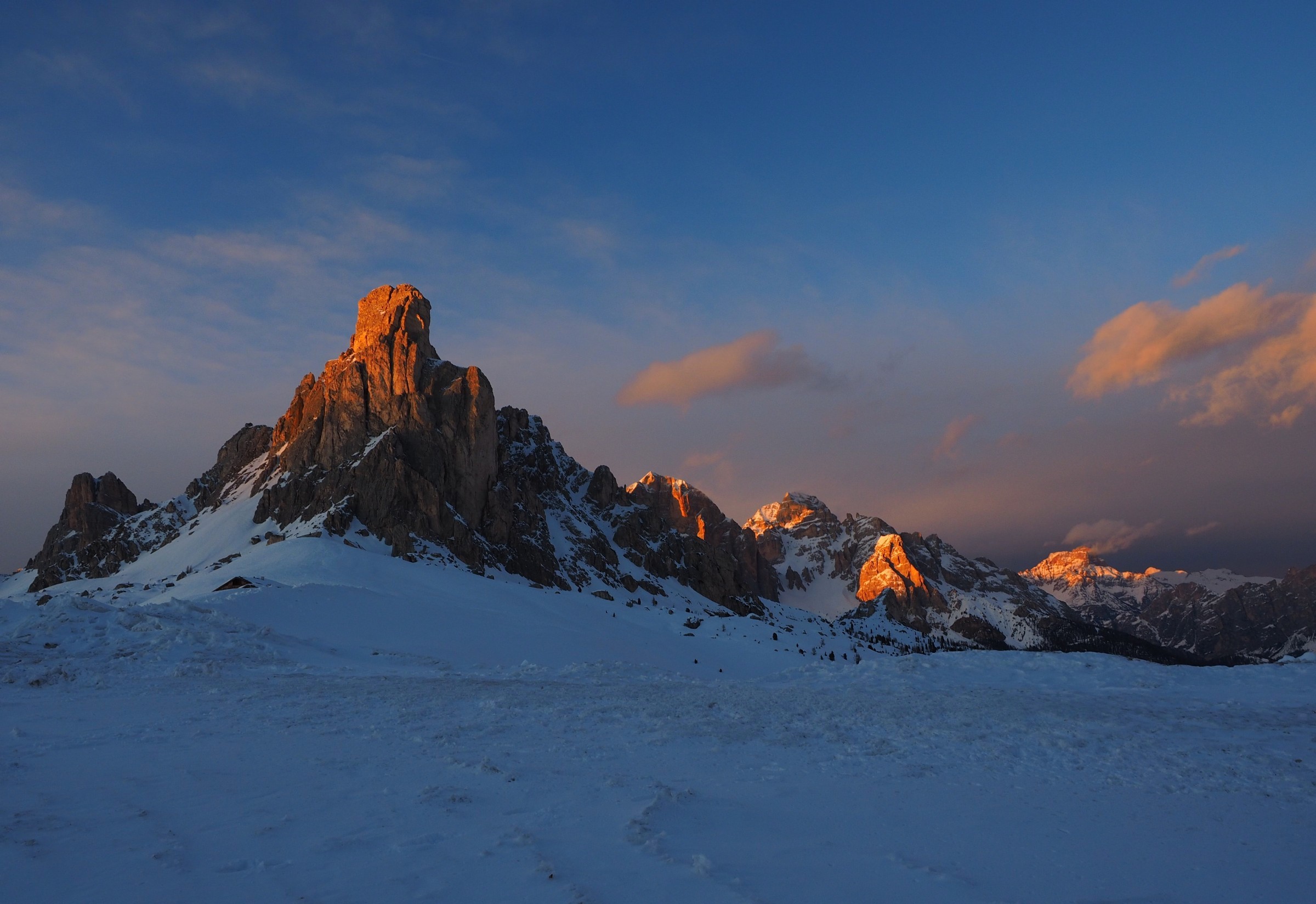 Tramonto ventoso al Giau