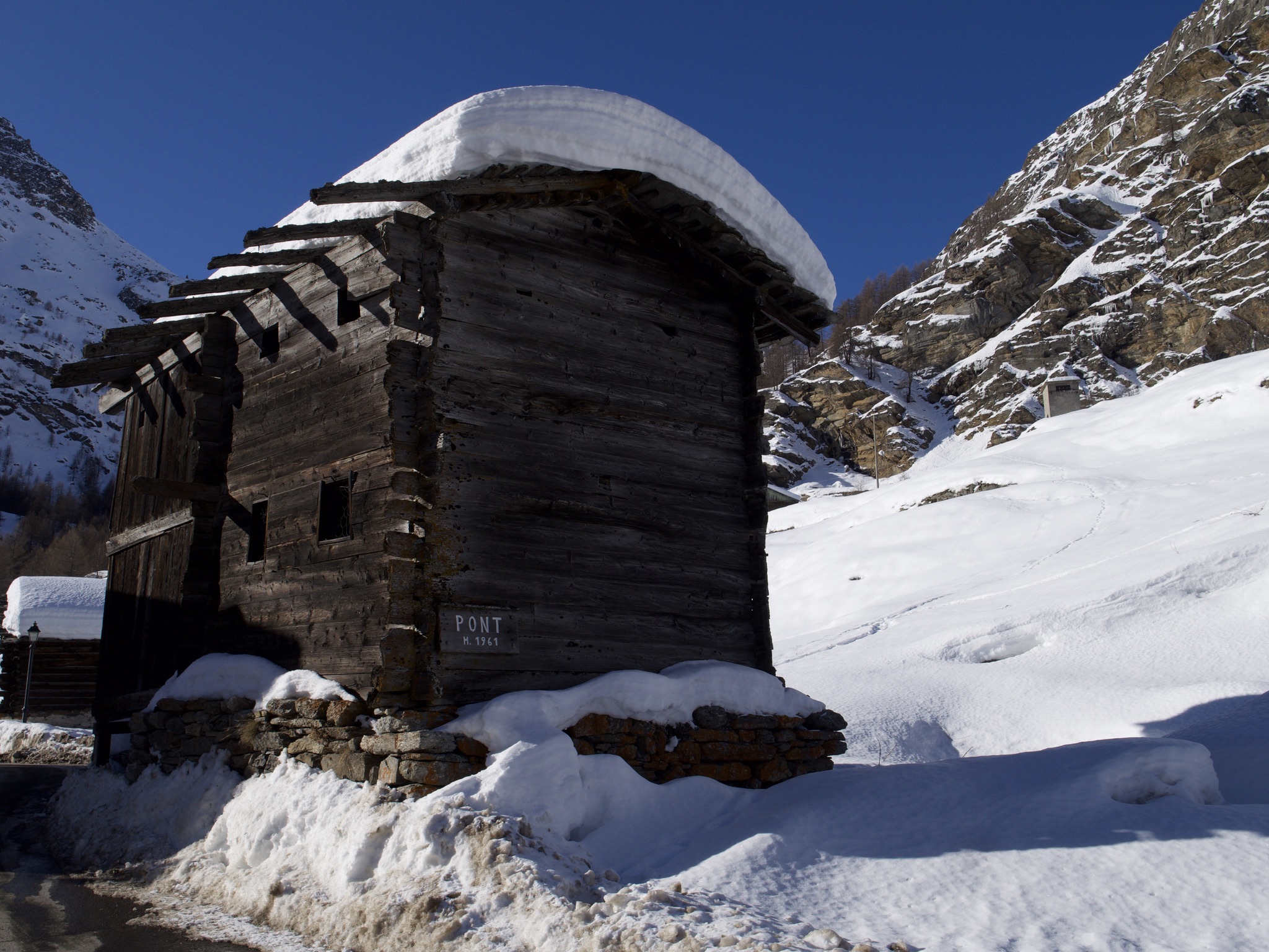 Pont Valsavarenche placeholder