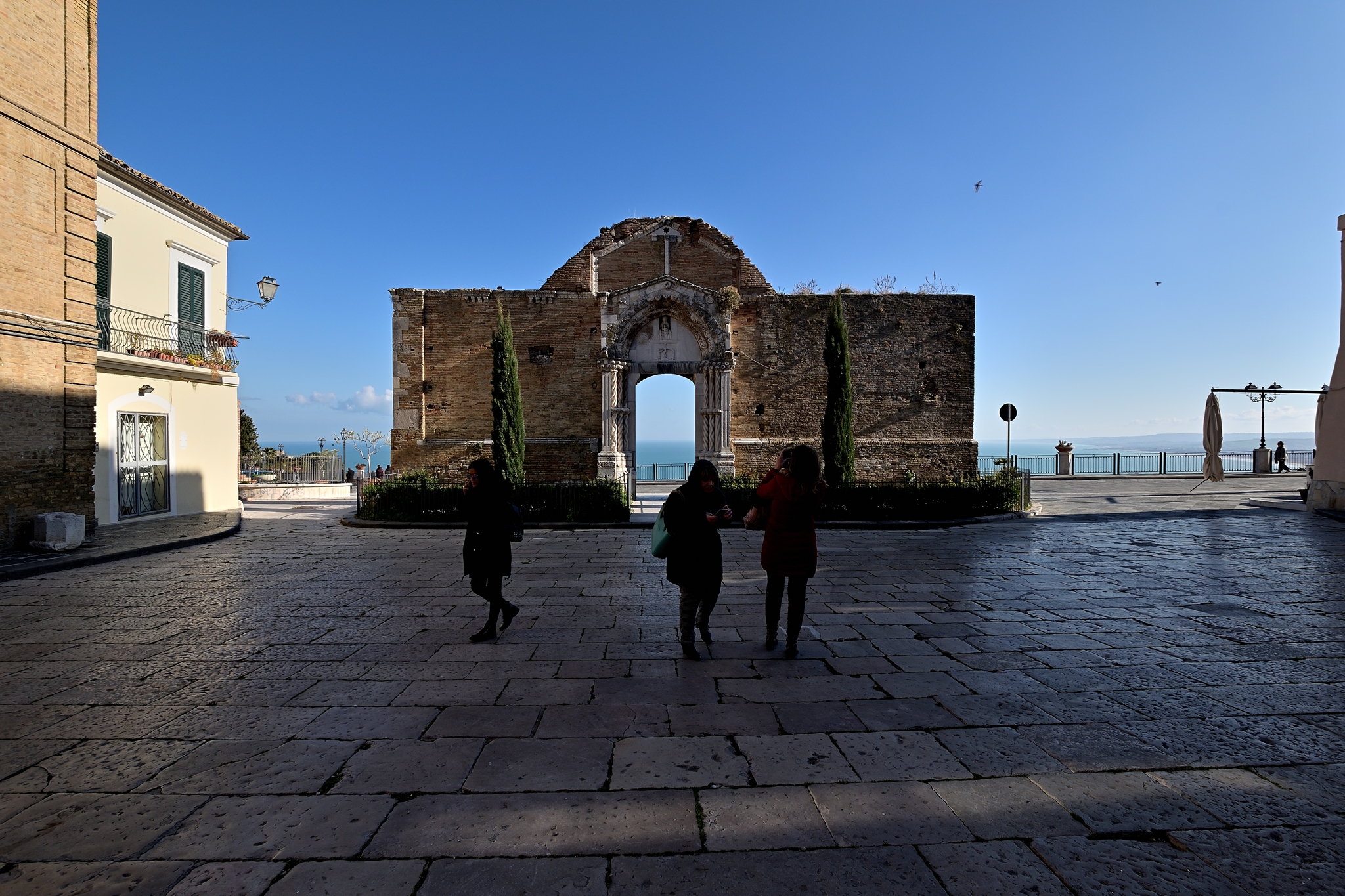 Frettolosamente turiste