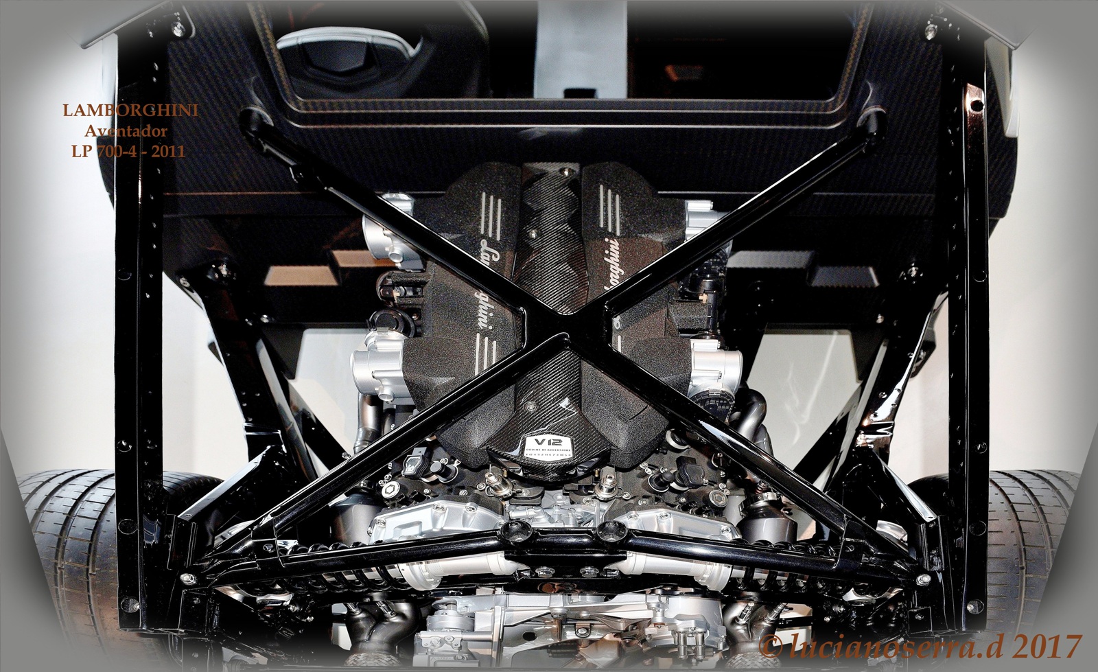 Lamborghini Aventador LP 700-4 - 2011