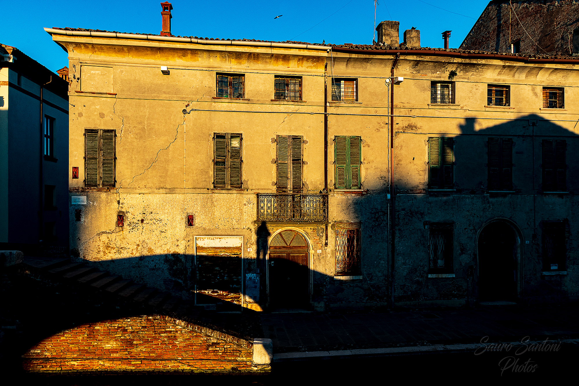 Color shadow lights