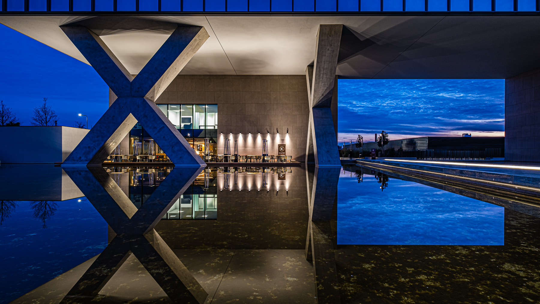 Milano - Piazza Olivetti