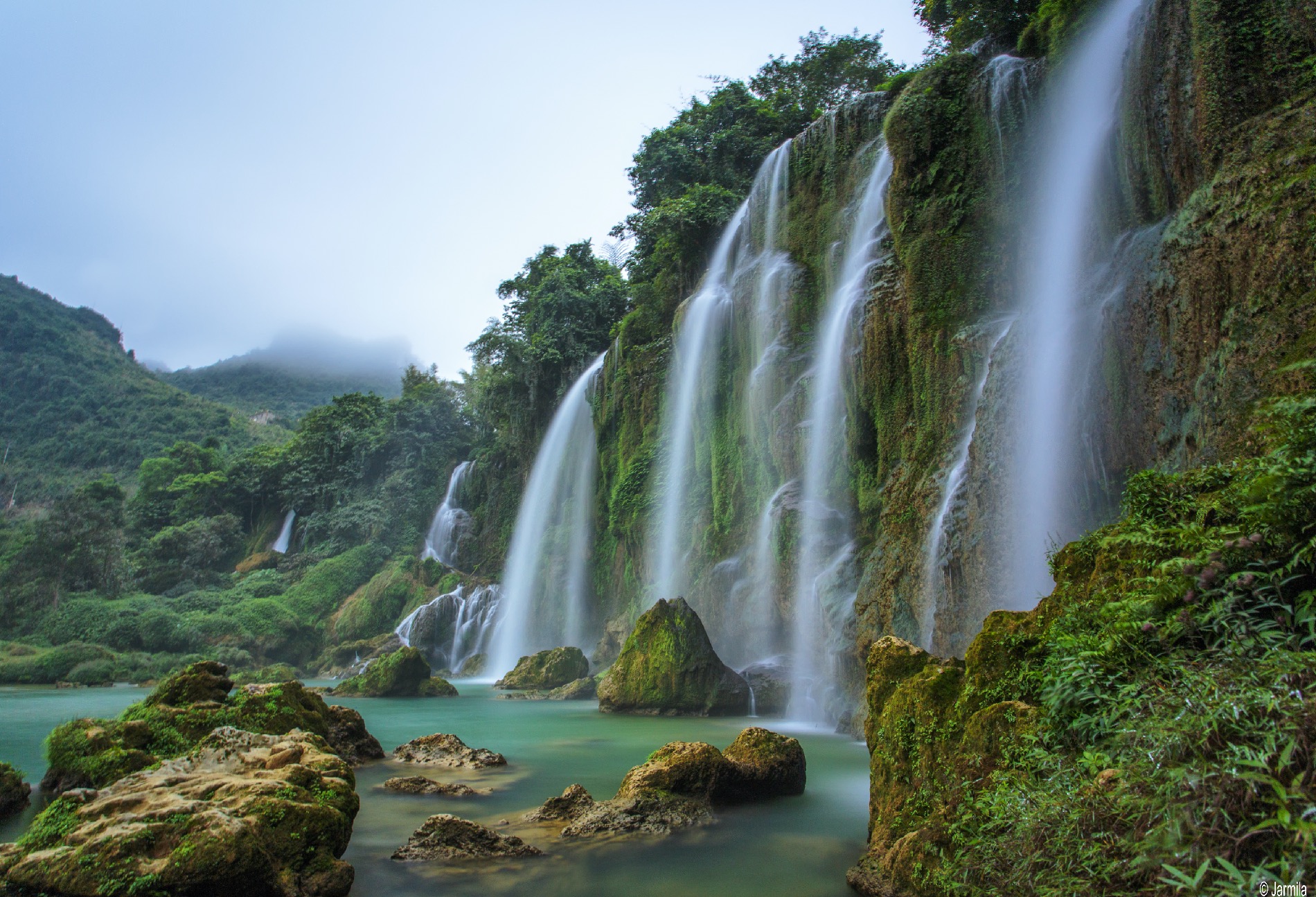Ban Gioc Falls, on the border between China and Vietnam
