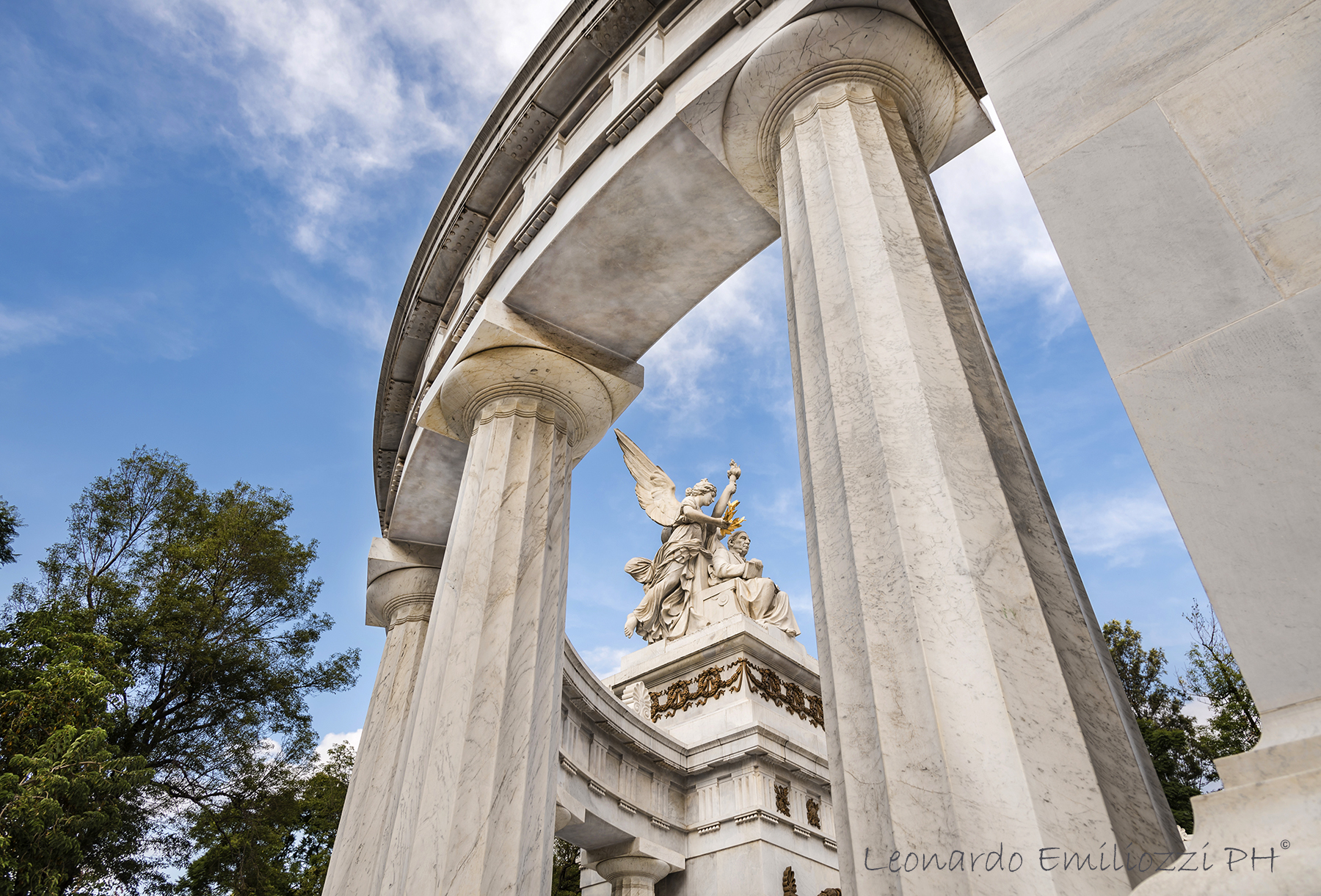 Benito Juarez monument, Mexico City, vision from below