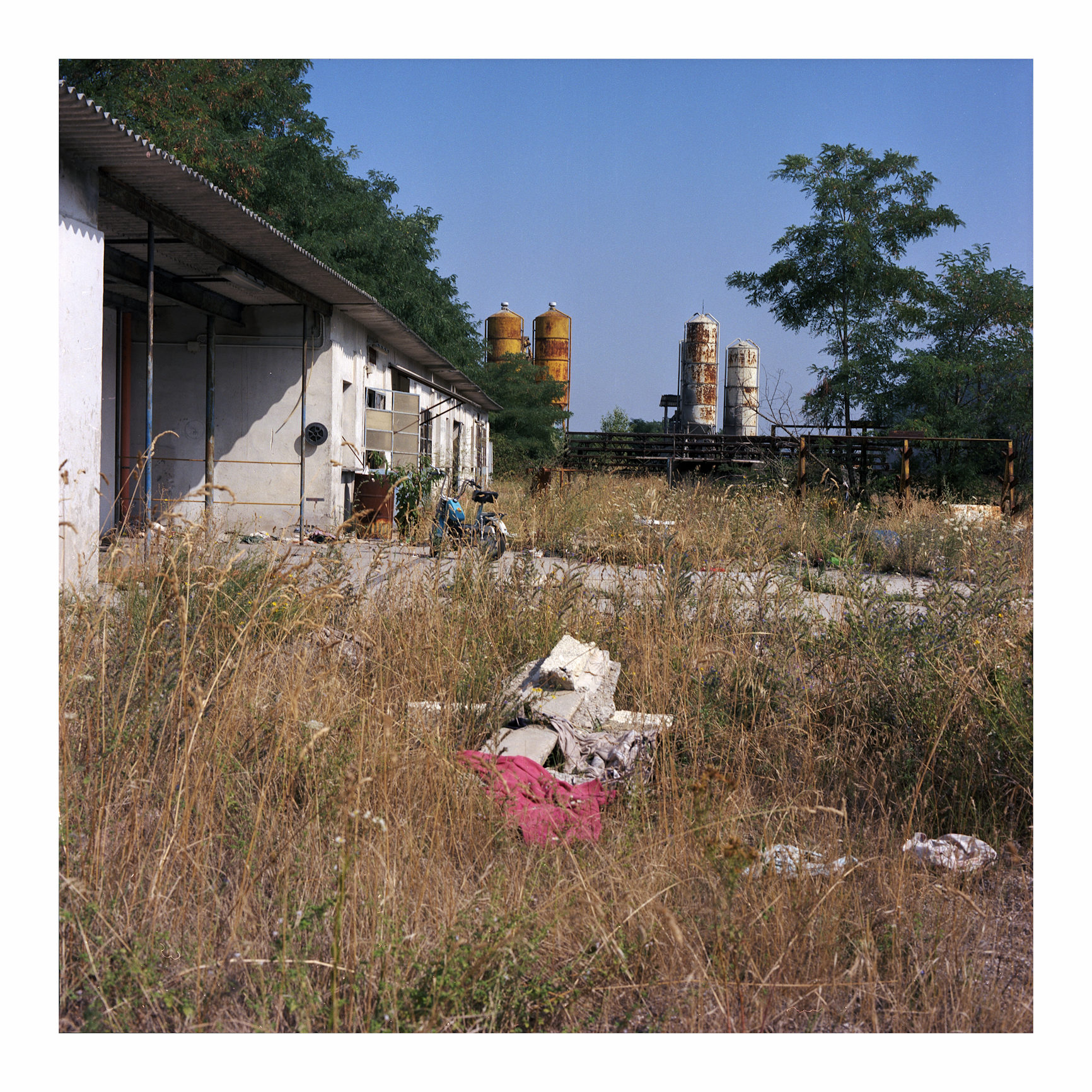 Former Factory Prefabricated Artifacts Abandoned.