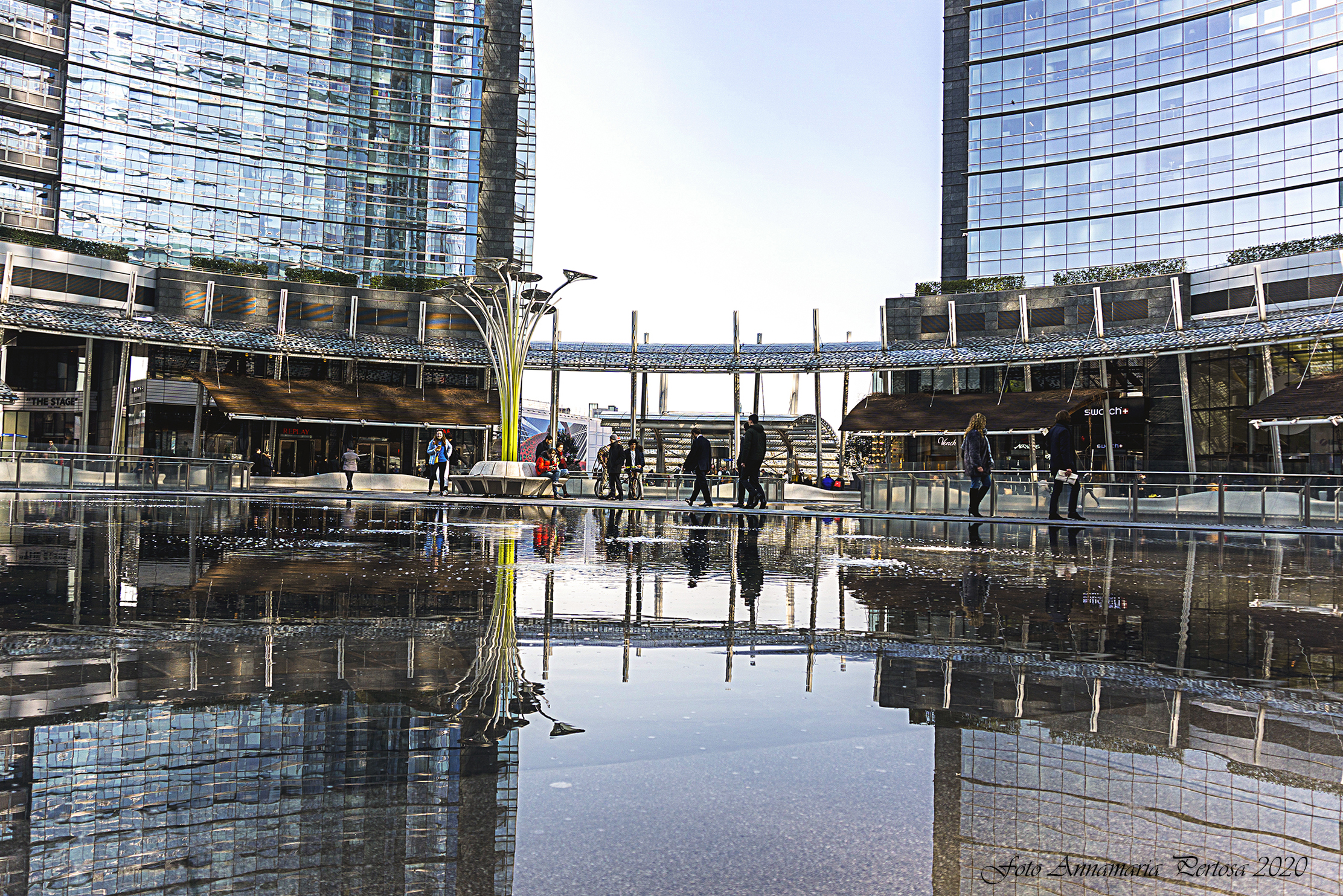 Piazza Gae Aulenti in Milan