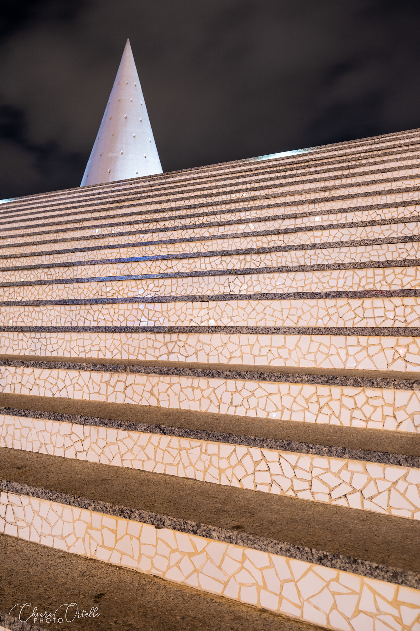 Geometries of the Ciutat de les arts le les ciències