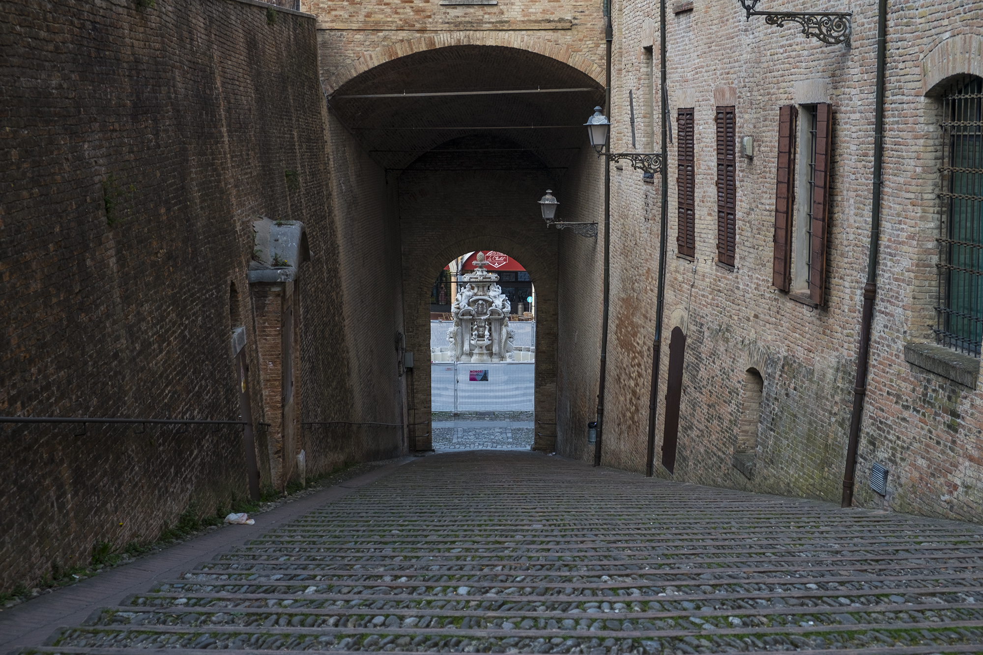 Towards the Fountain
