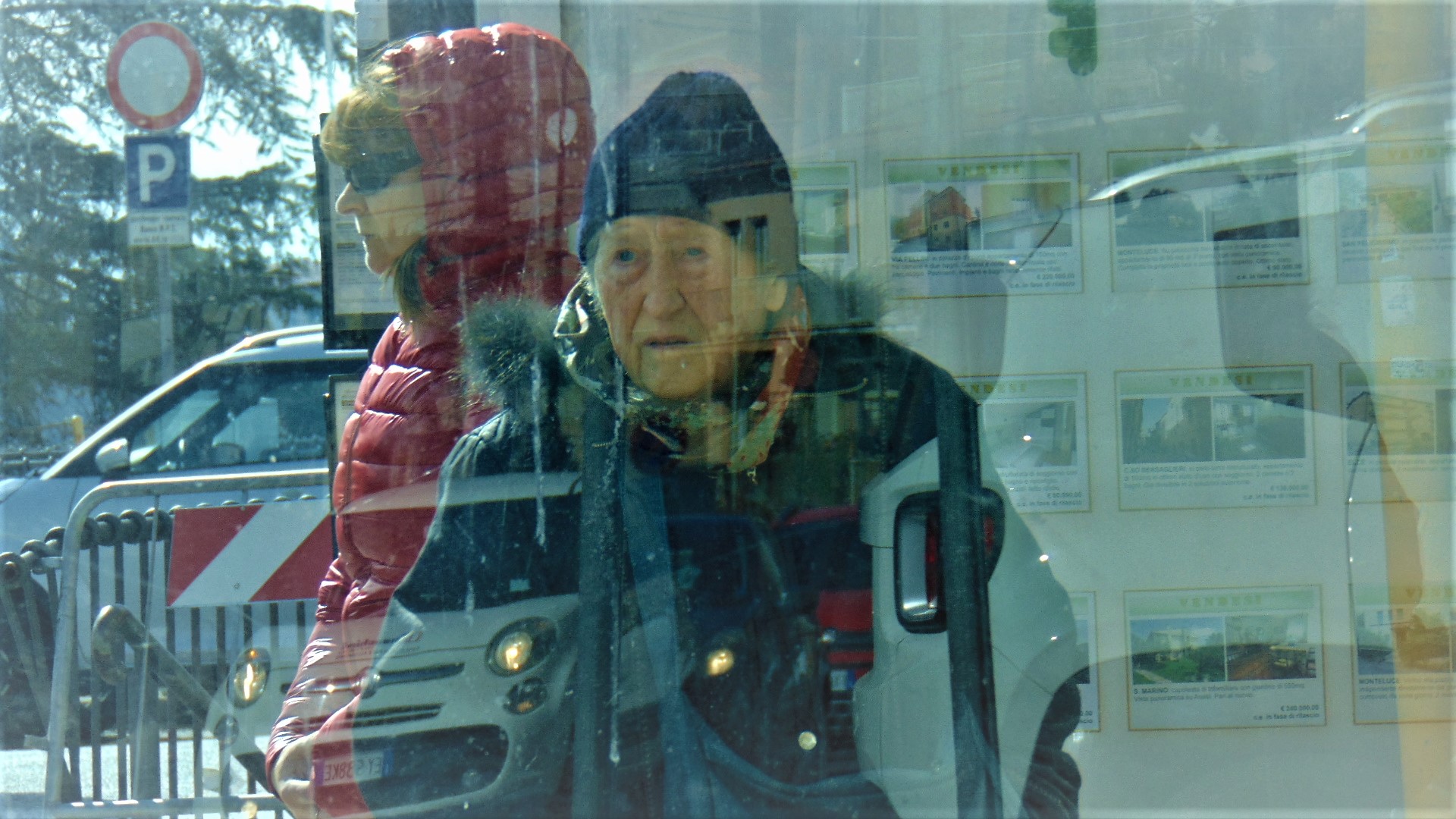 Zero filters. reflected faces.