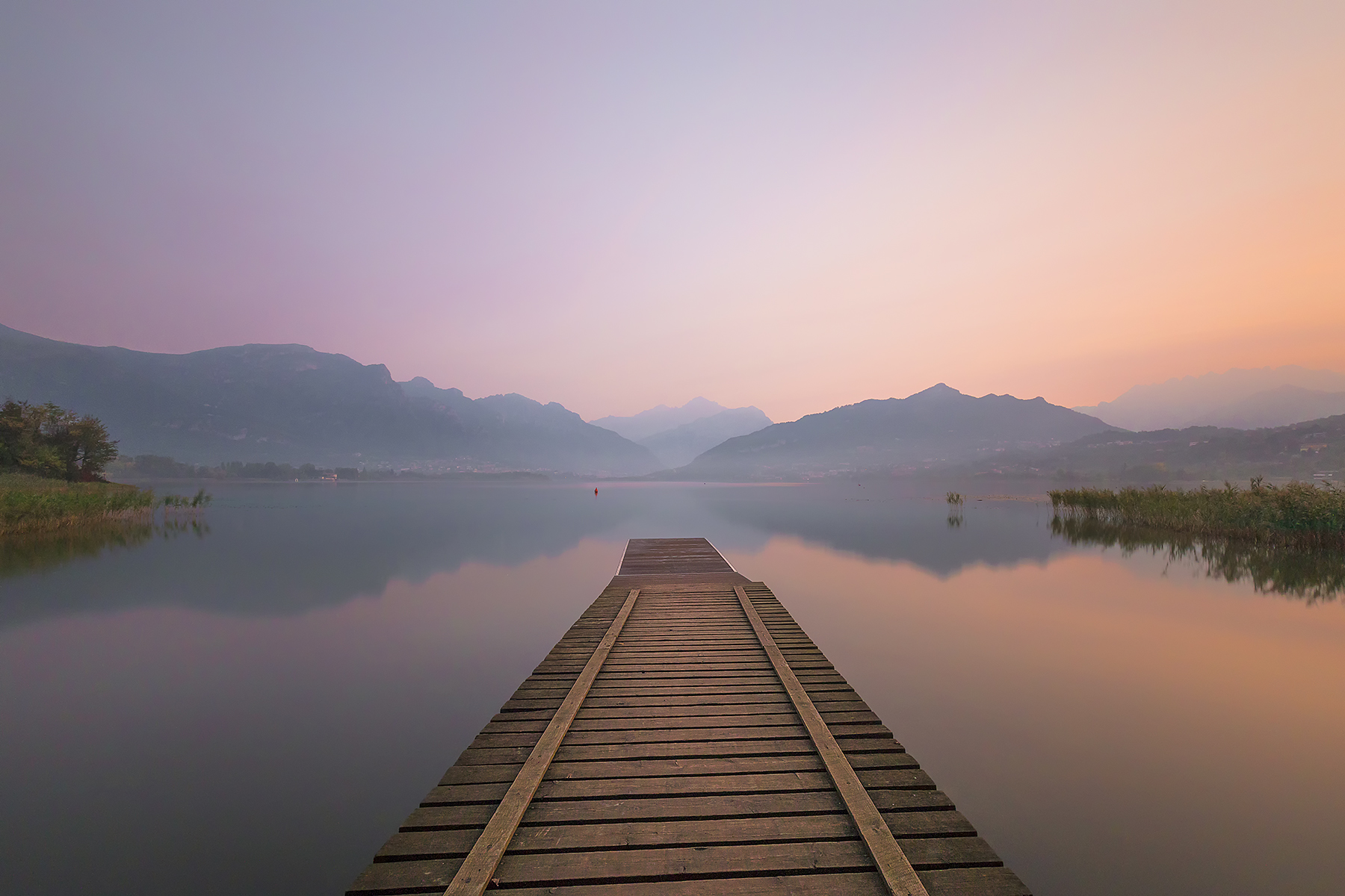 alba al pontile di Oggiono
