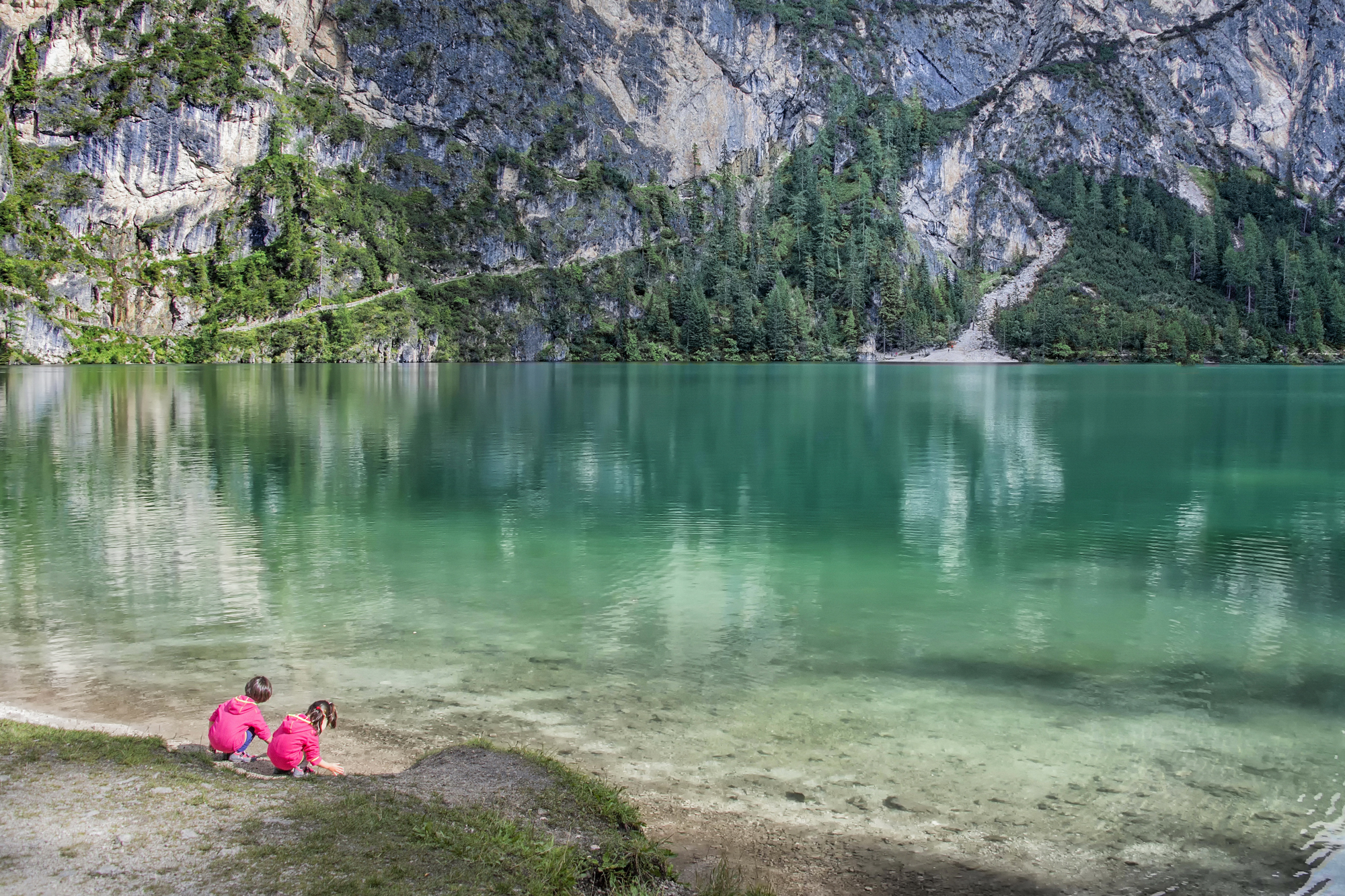 In riva al lago