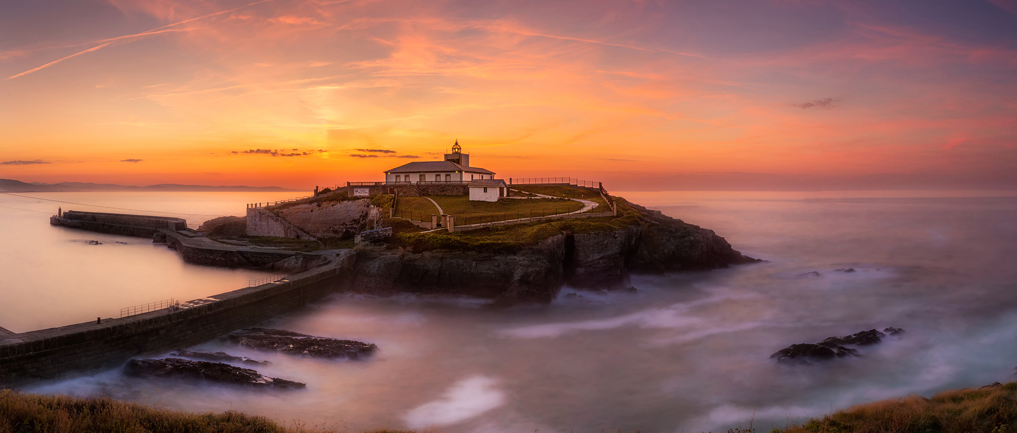 Faro di Tapia de Casariego