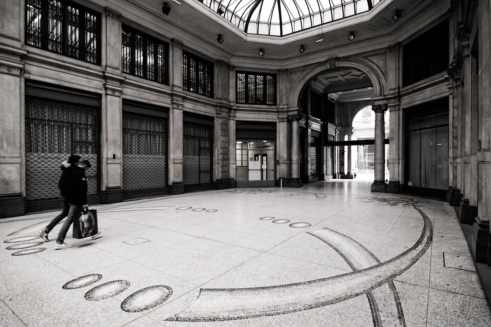 Milan - gallery Meravigli