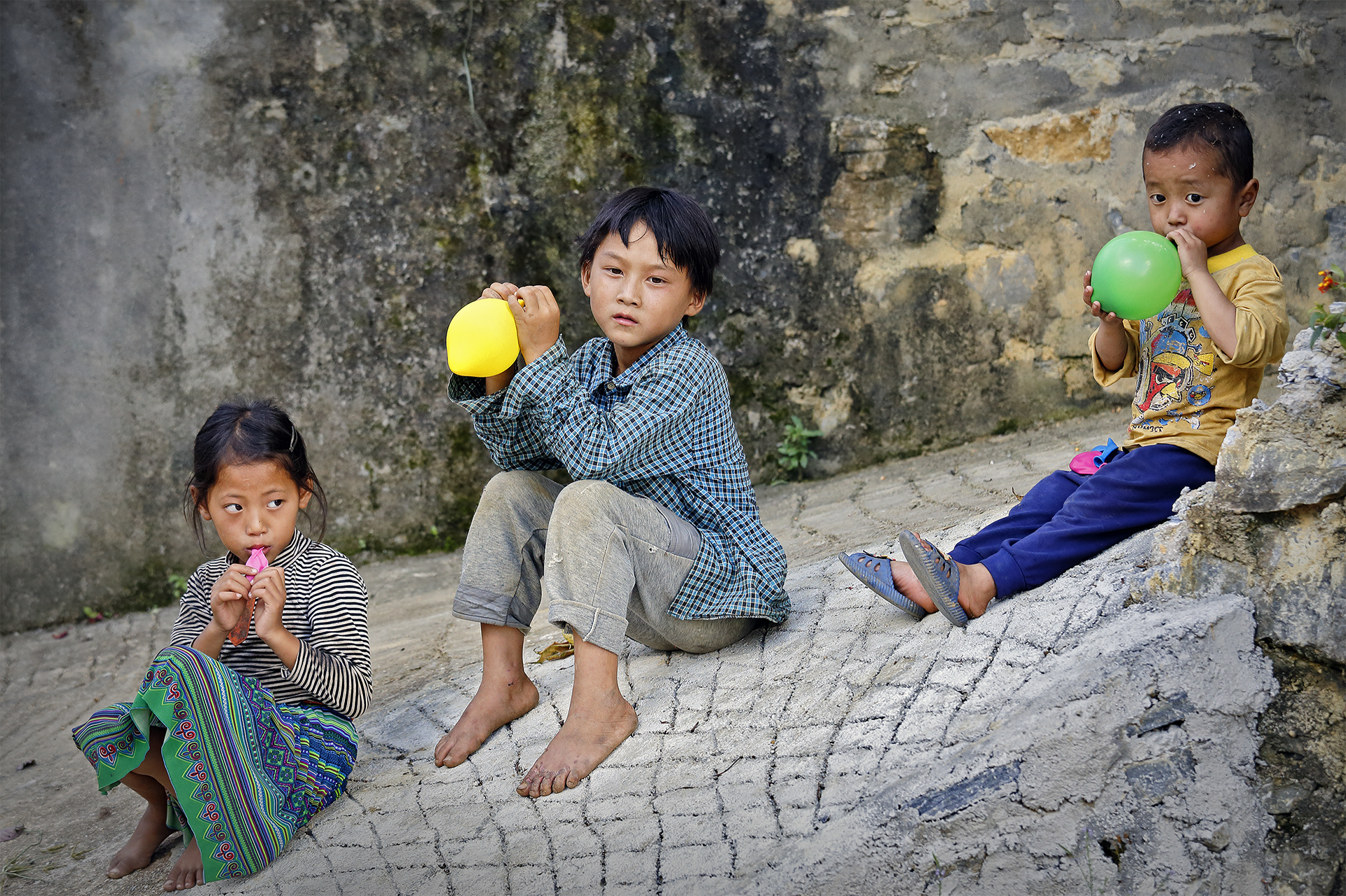 Tre bambini tre palloncini...