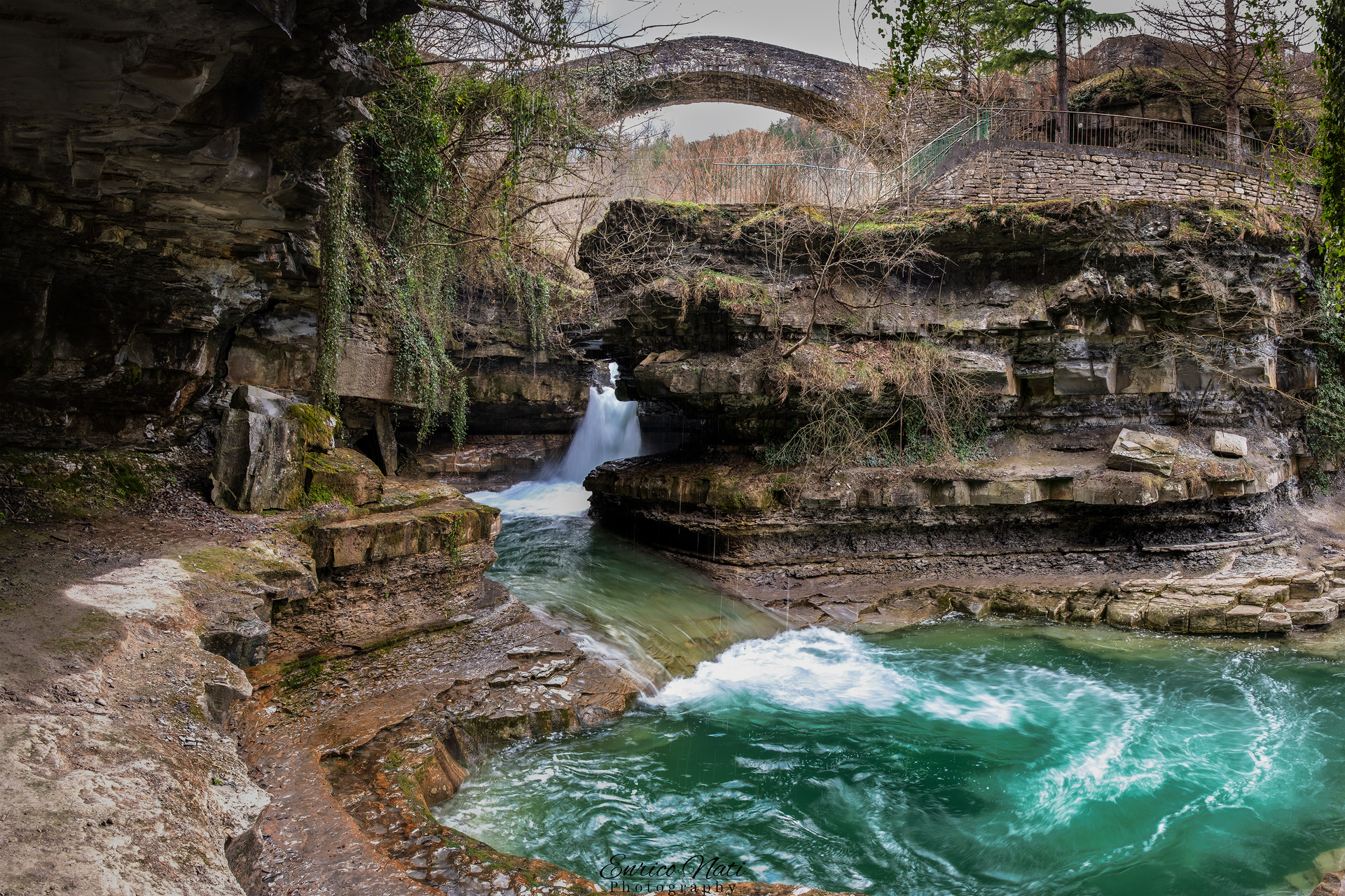Screaming Cave Falls