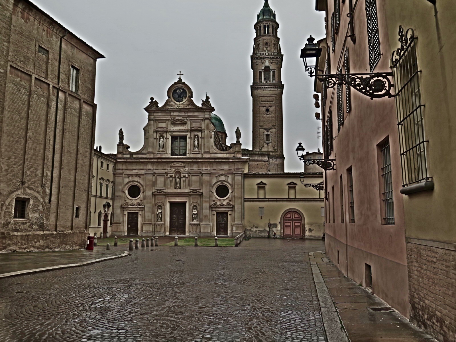 Canon G16 walking camera