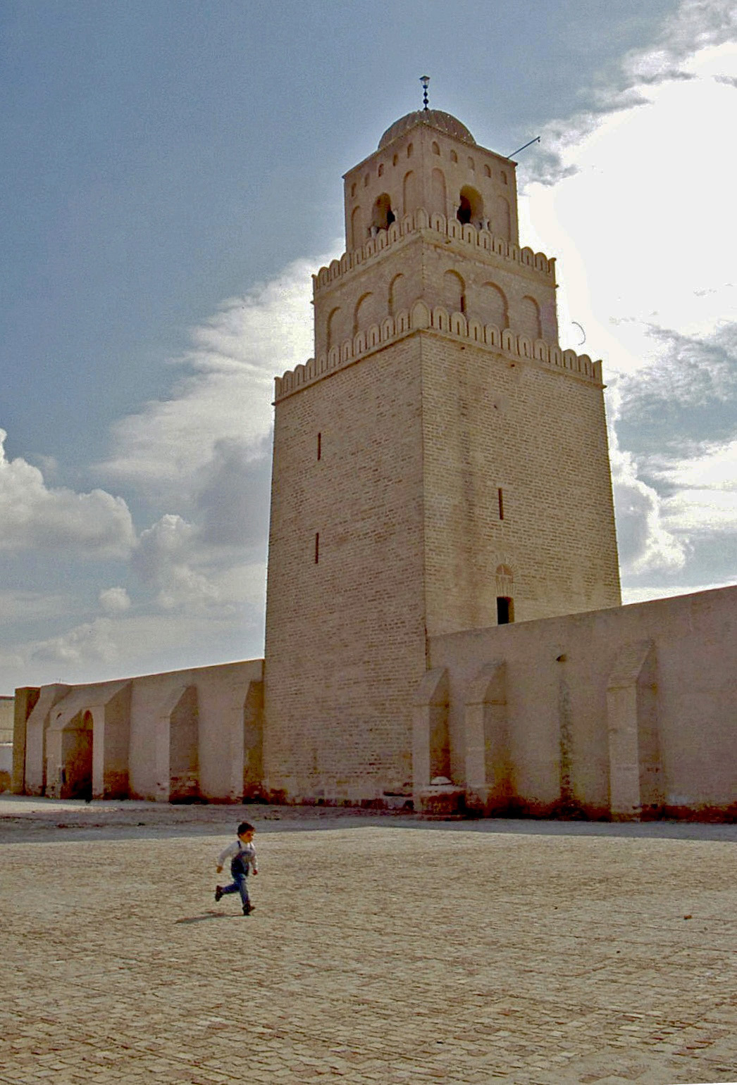 Tunisia 1997: Moschea di Kairouan (Digitalizzata)