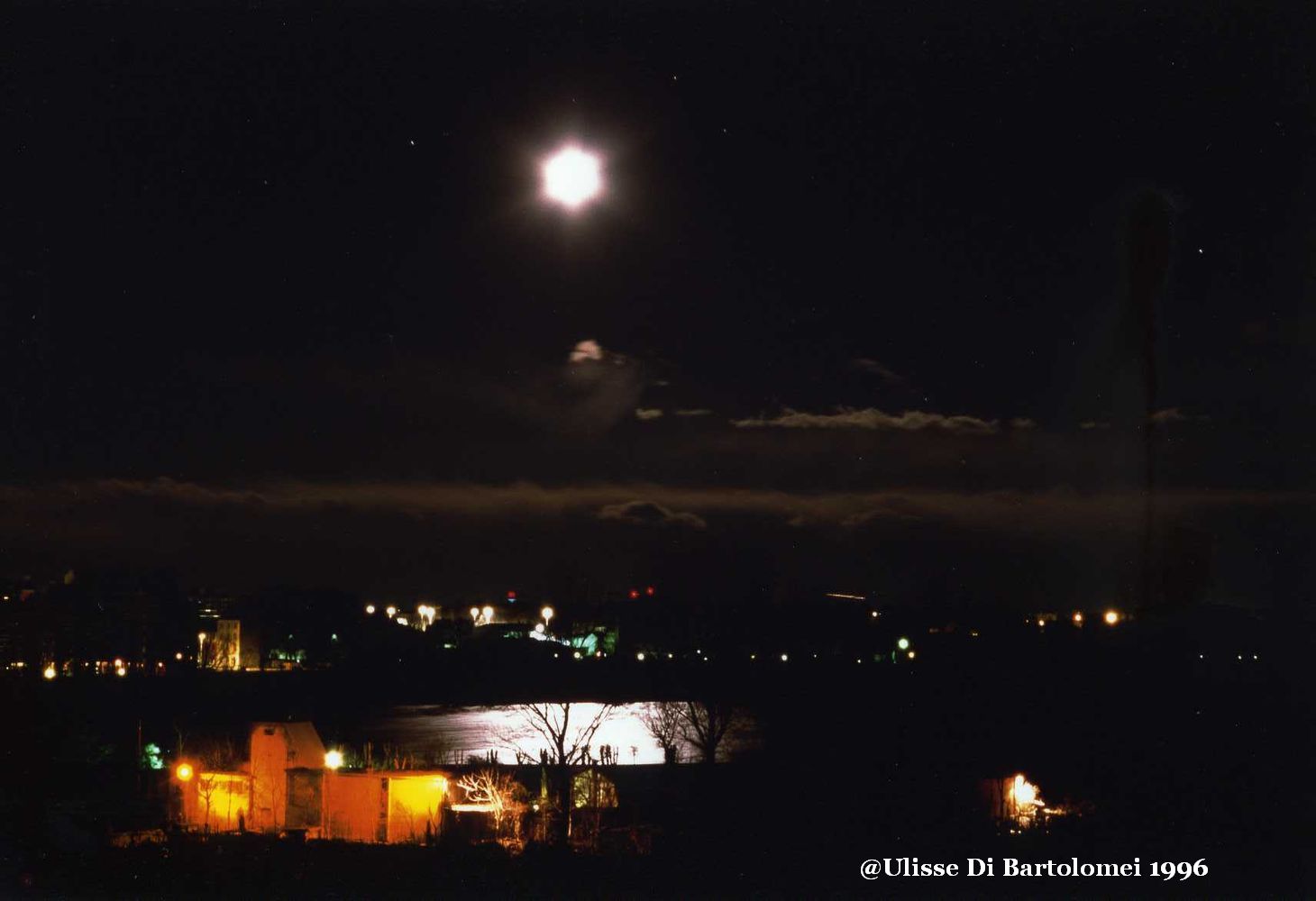 Discrete lights in the night