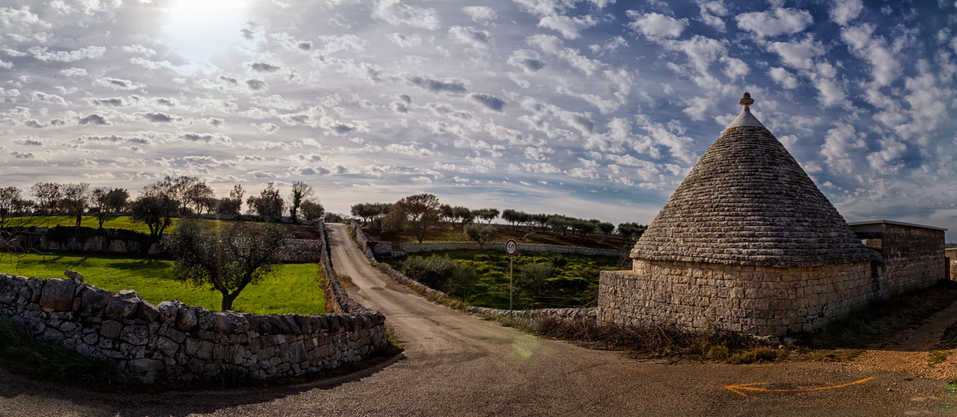 Trekking along the Pugliese Aqueduct trail
