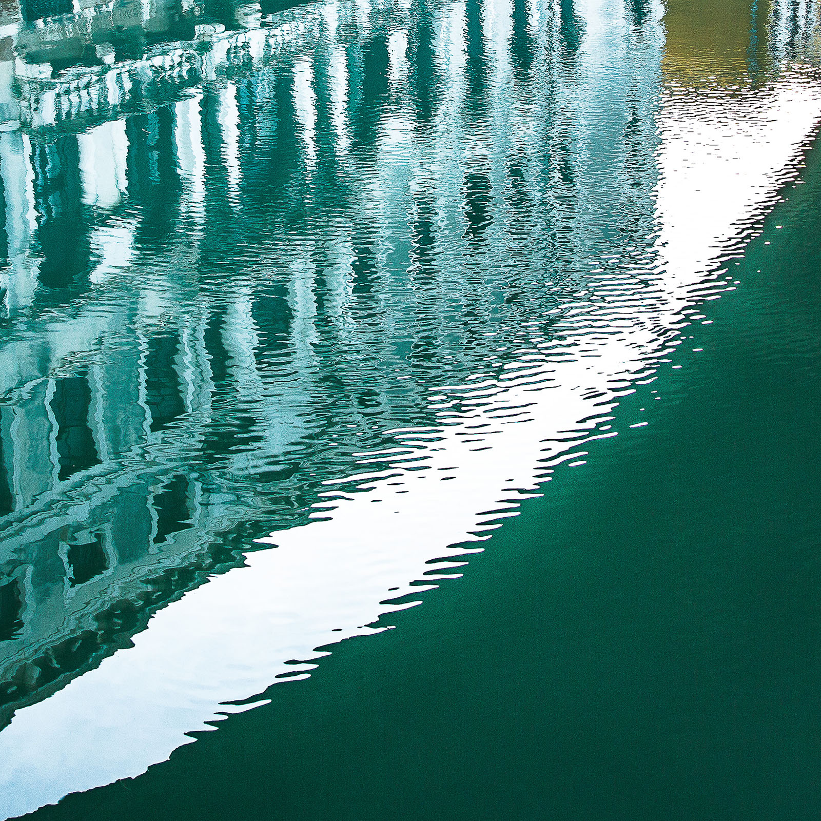 Reflection at the Briati Bridge