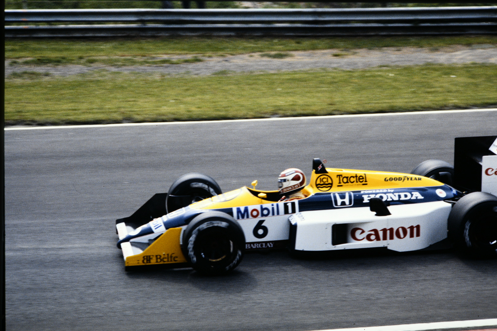 Nelson Piquet - Imola 1987 Nikon f301 - dia